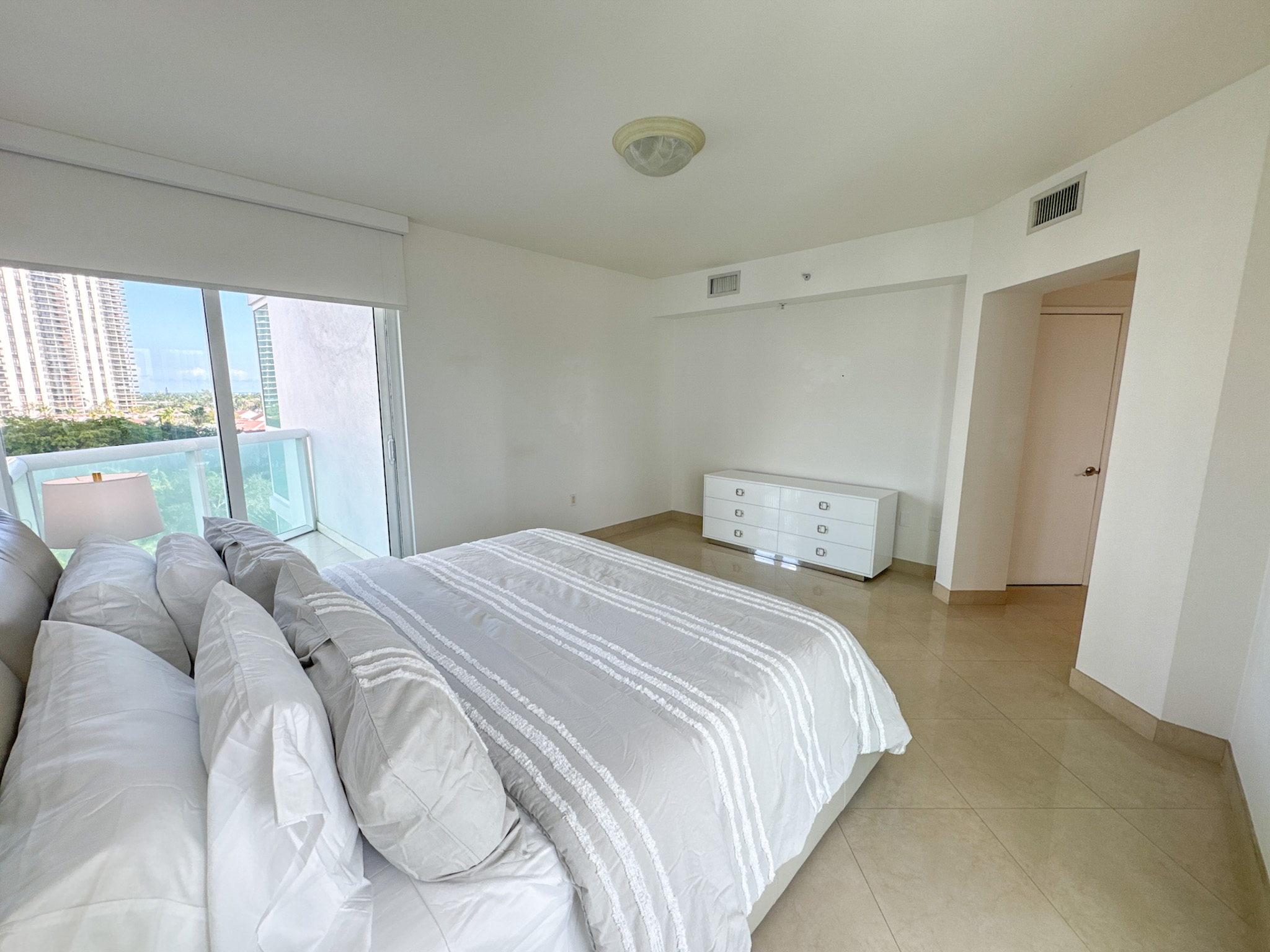 19400 Turnberry Way Aventura FL 33180