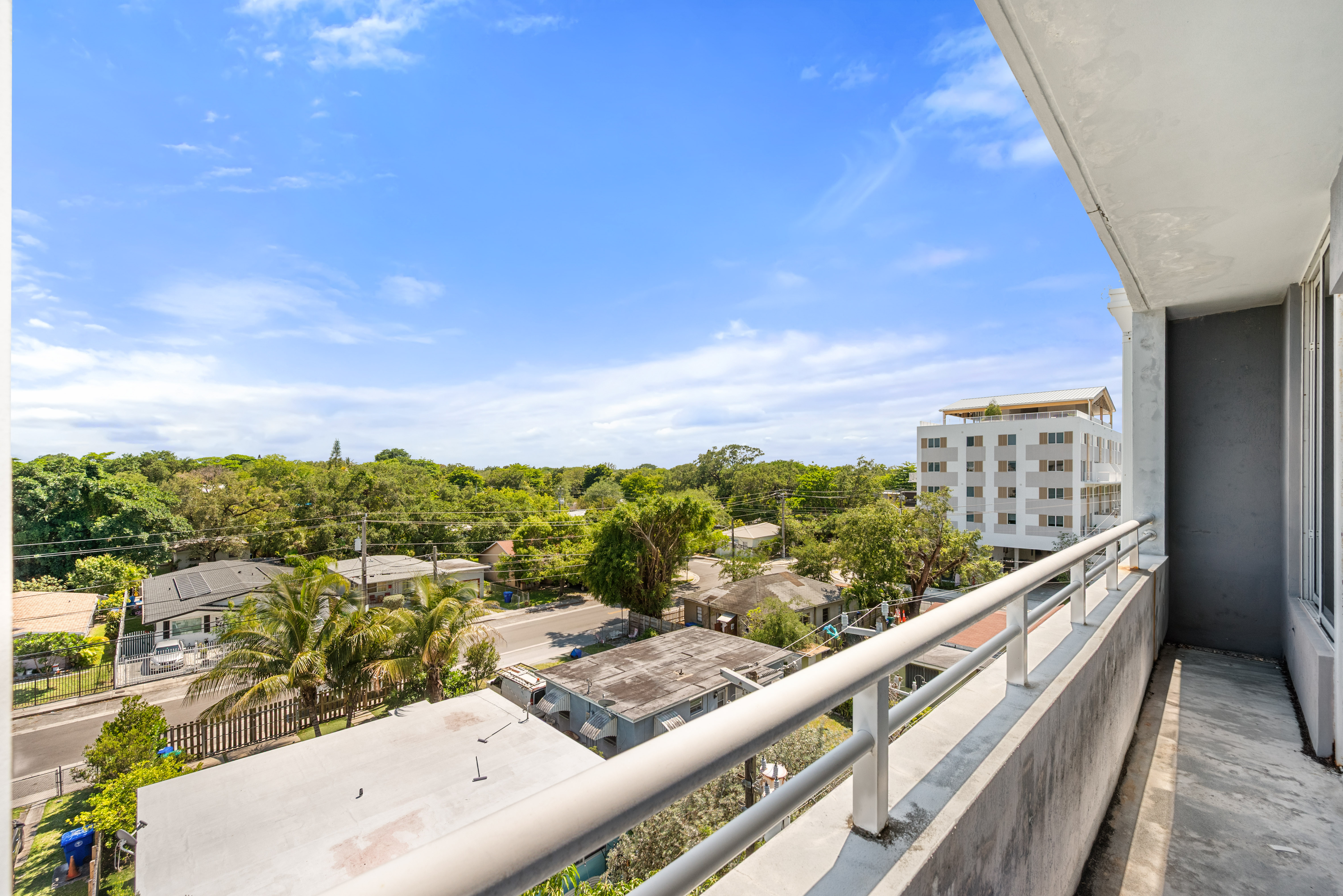3250 Grand Avenue Miami FL 33133