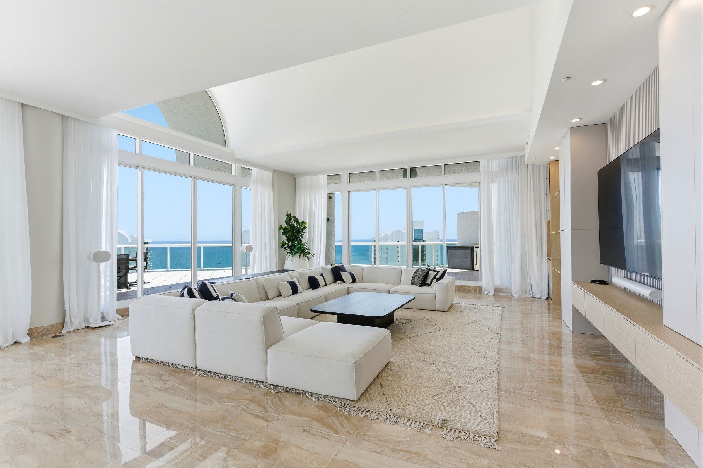16400 Collins Avenue Sunny Isles Beach FL 33160