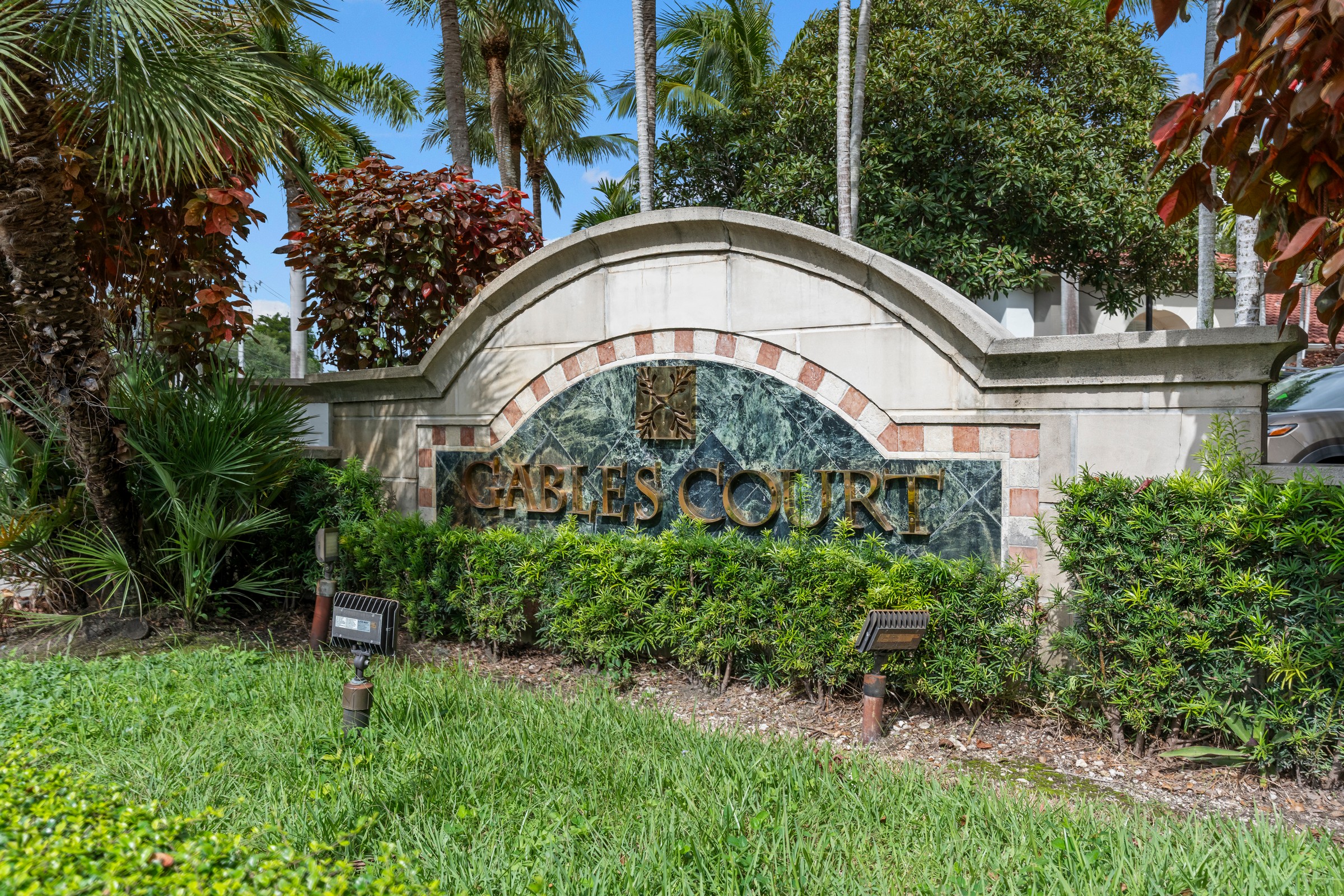 6861 SW 44th Street Miami FL 33155