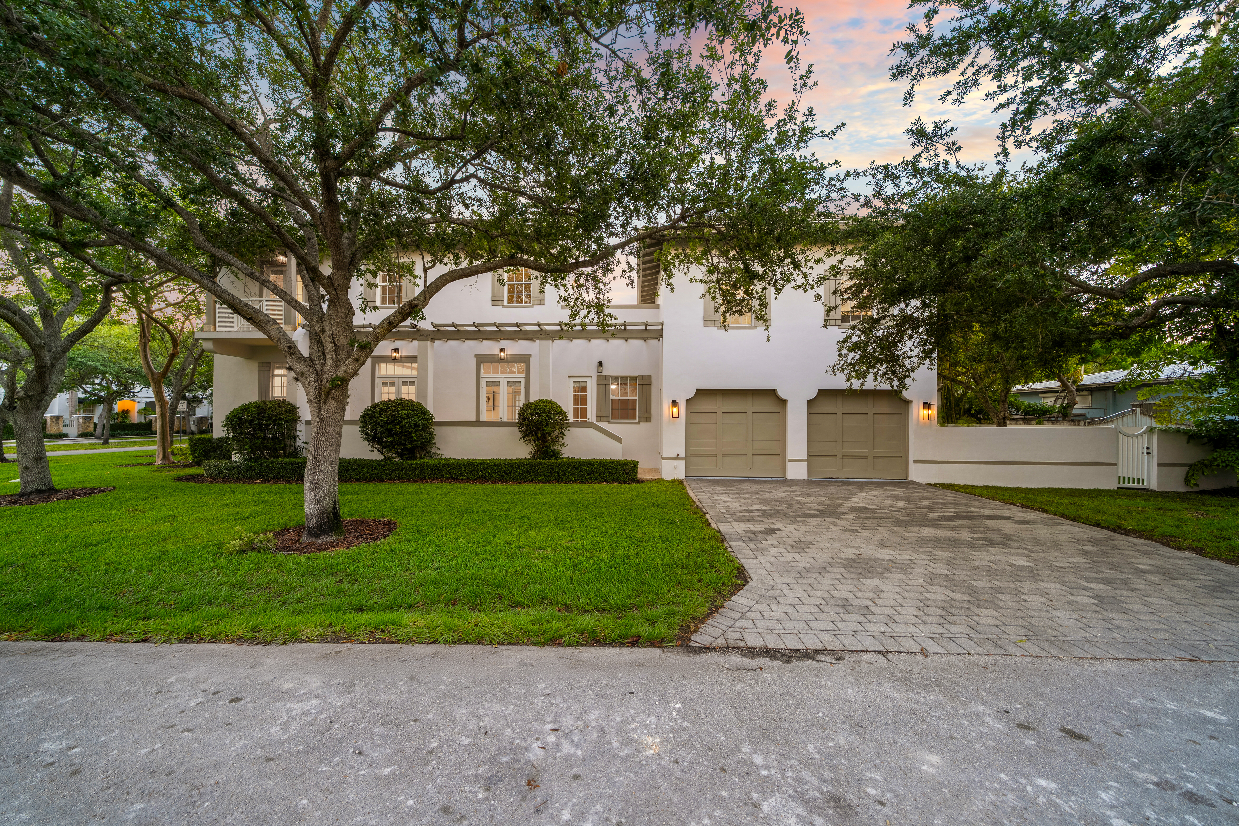 7745 SW 54th Avenue Miami FL 33143