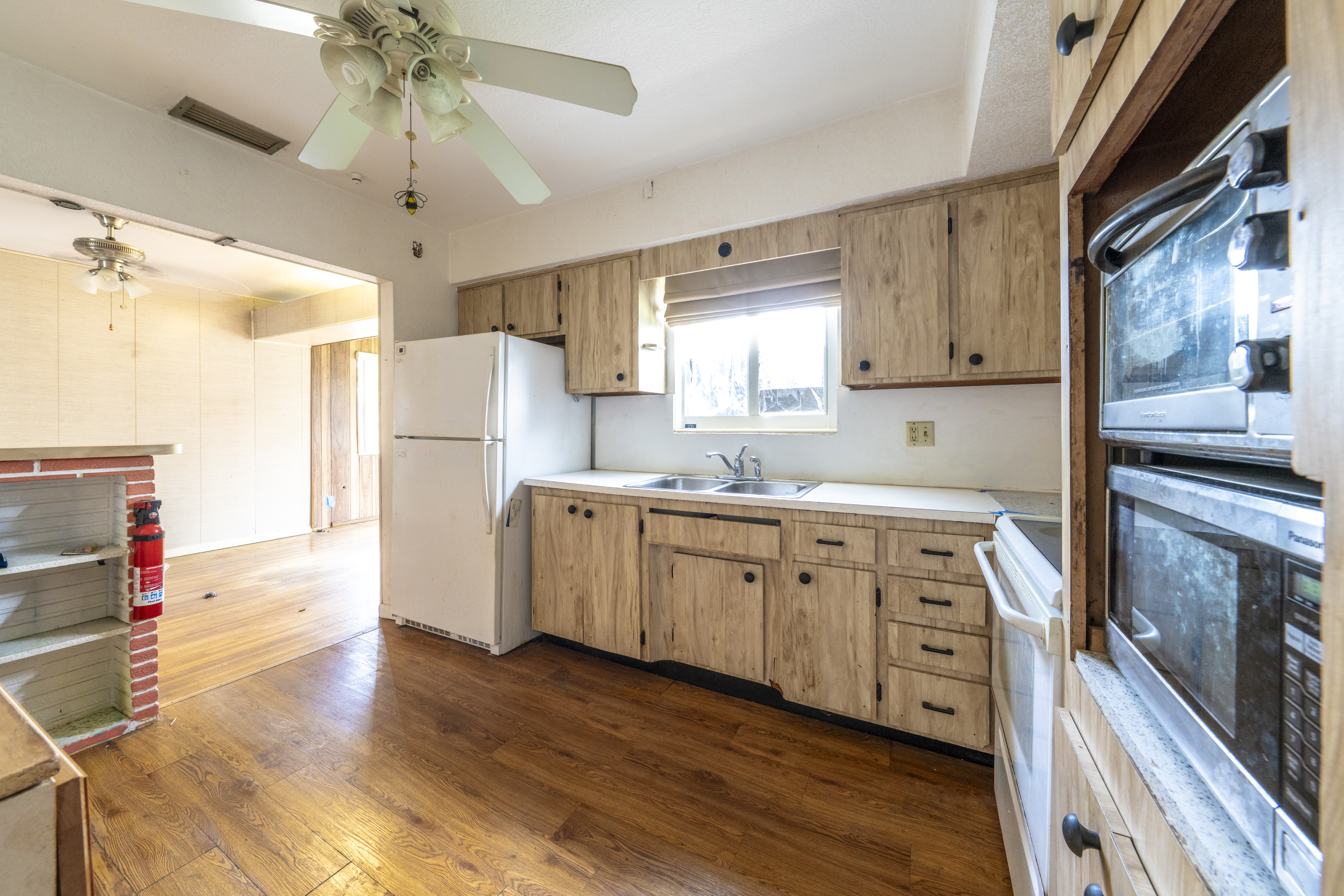 2300 N 57th Terrace Hollywood FL 33021