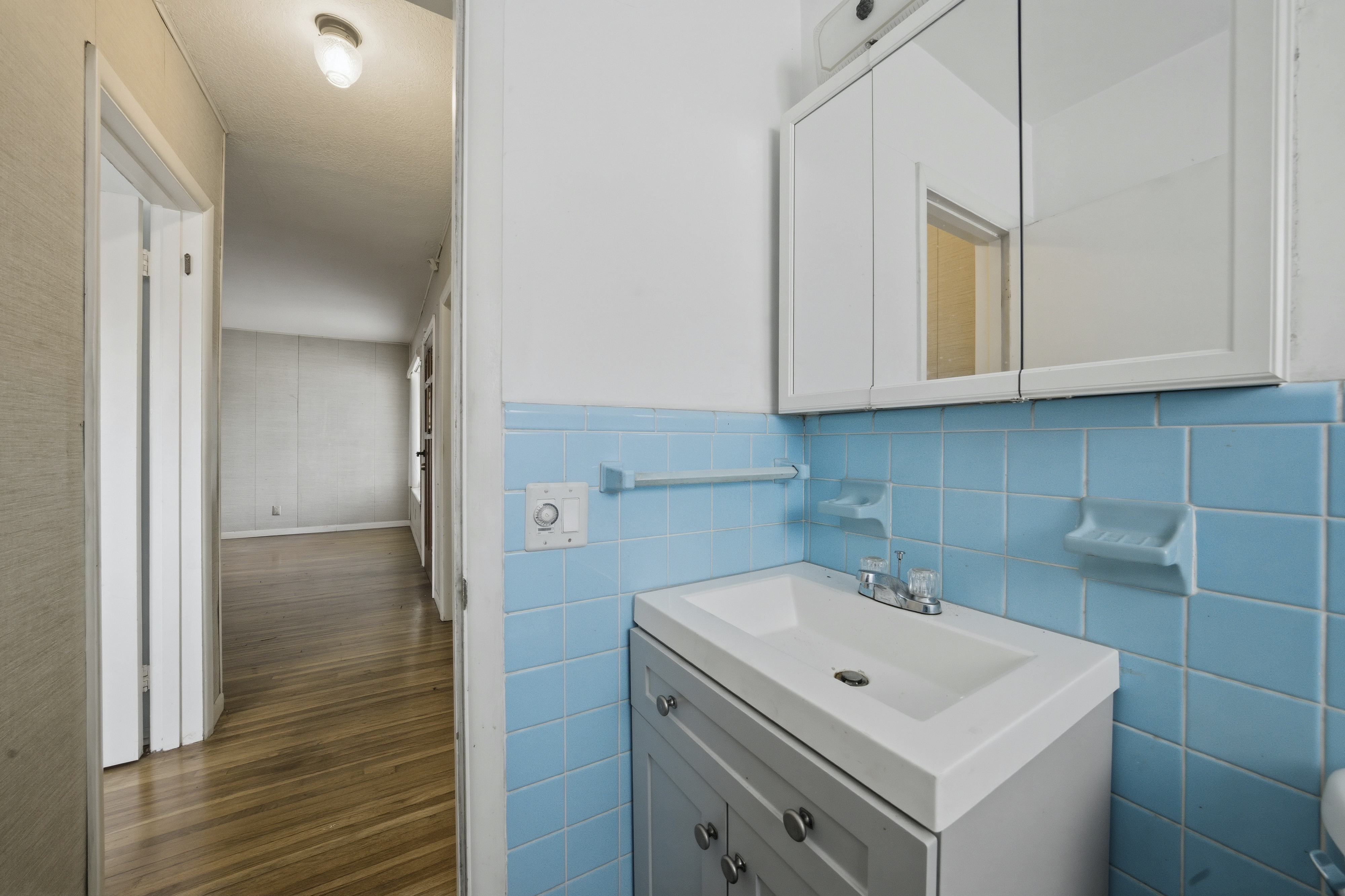 2300 N 57th Terrace Hollywood FL 33021