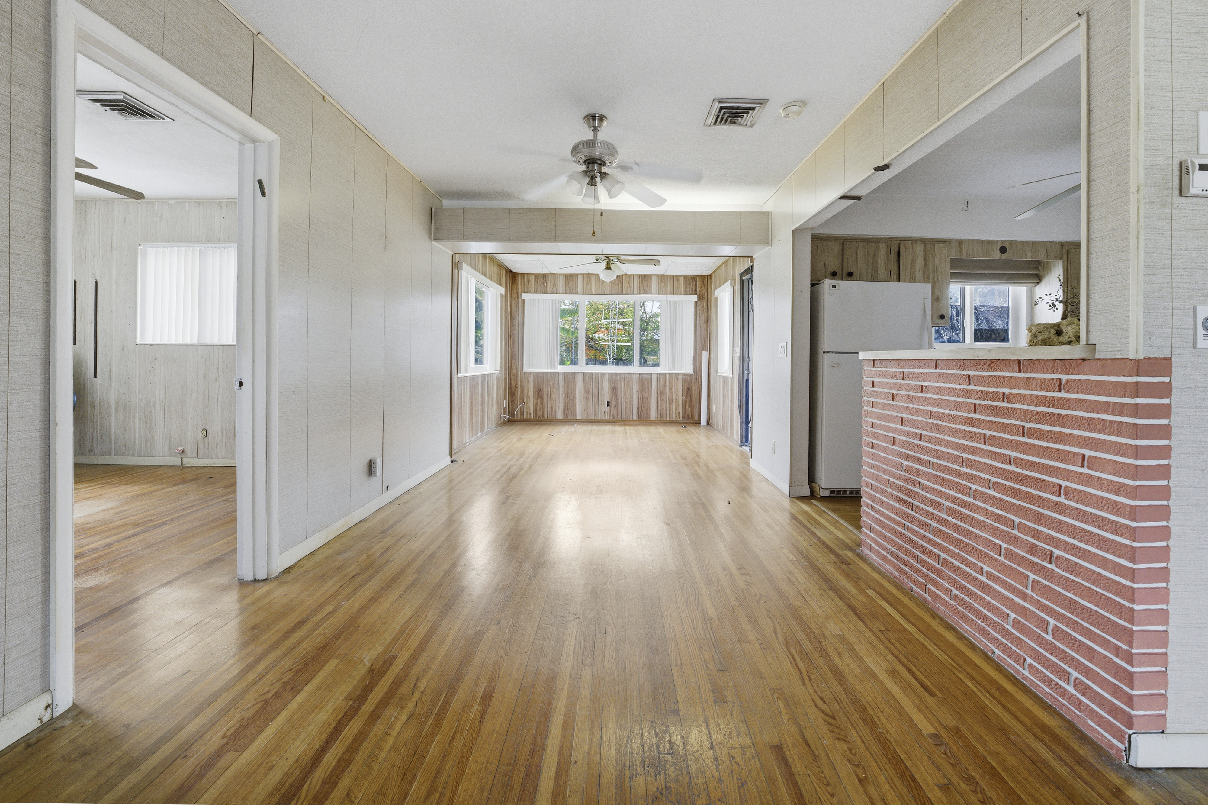2300 N 57th Terrace Hollywood FL 33021