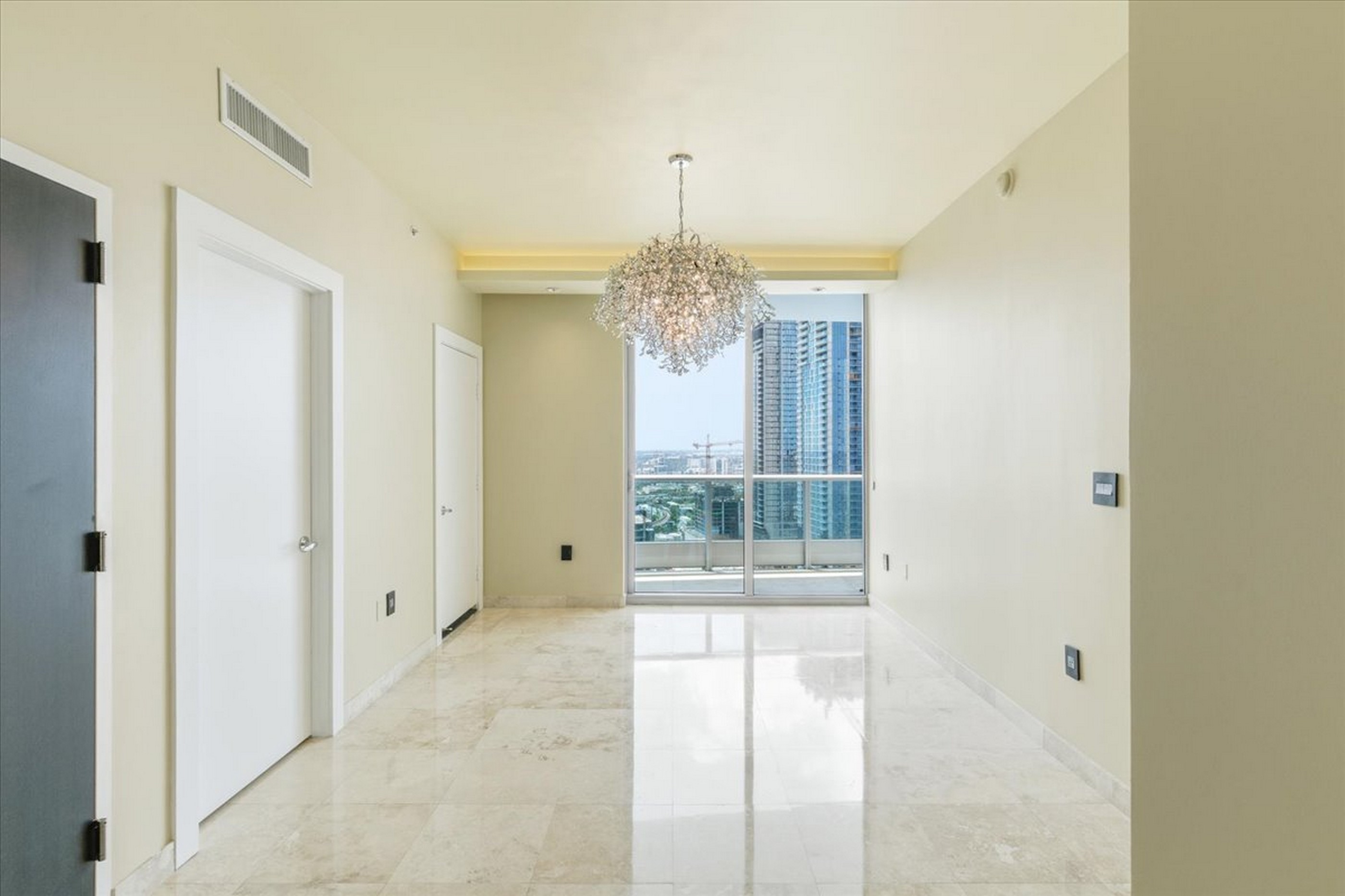 900 Biscayne Boulevard Miami FL 33132