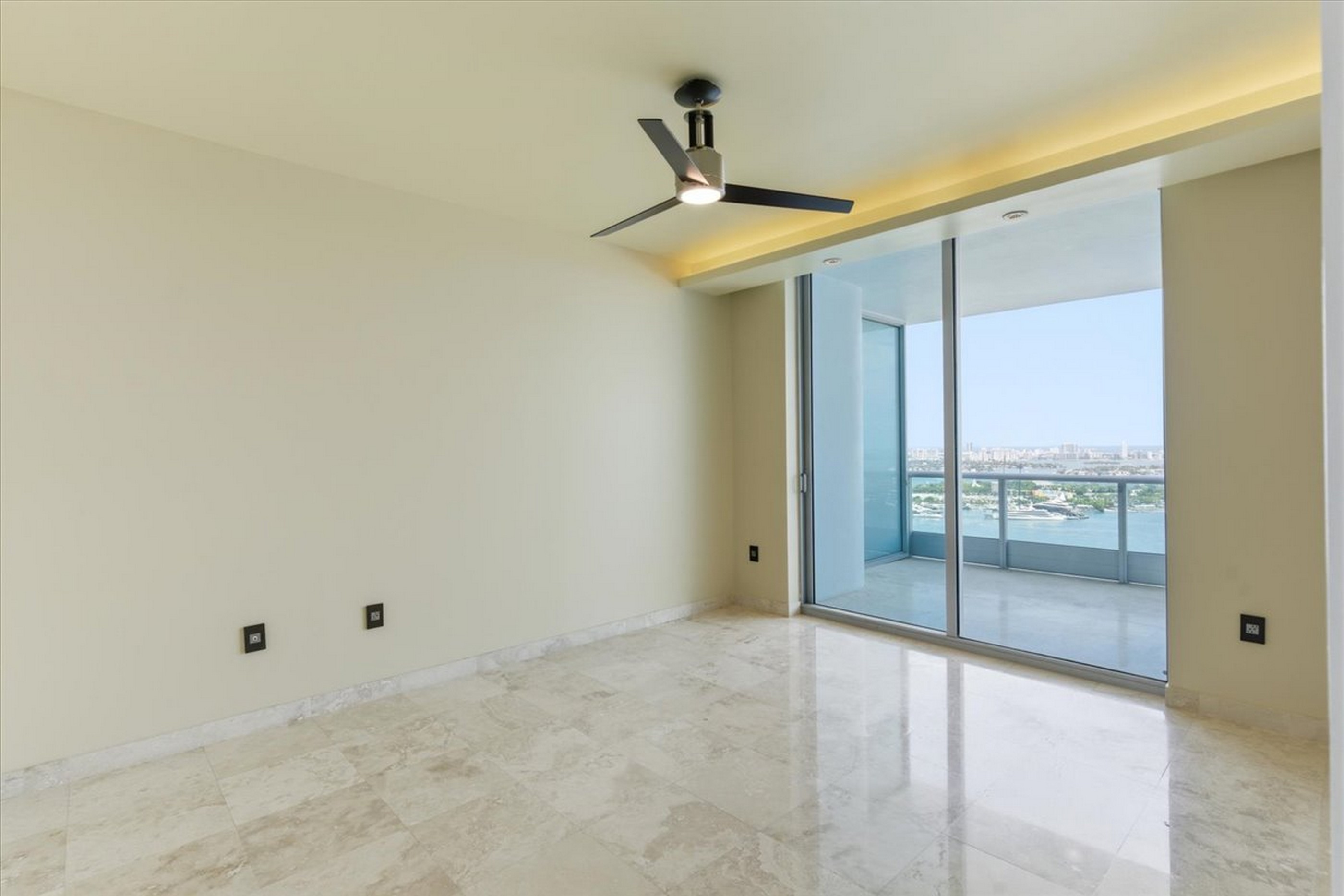 900 Biscayne Boulevard Miami FL 33132