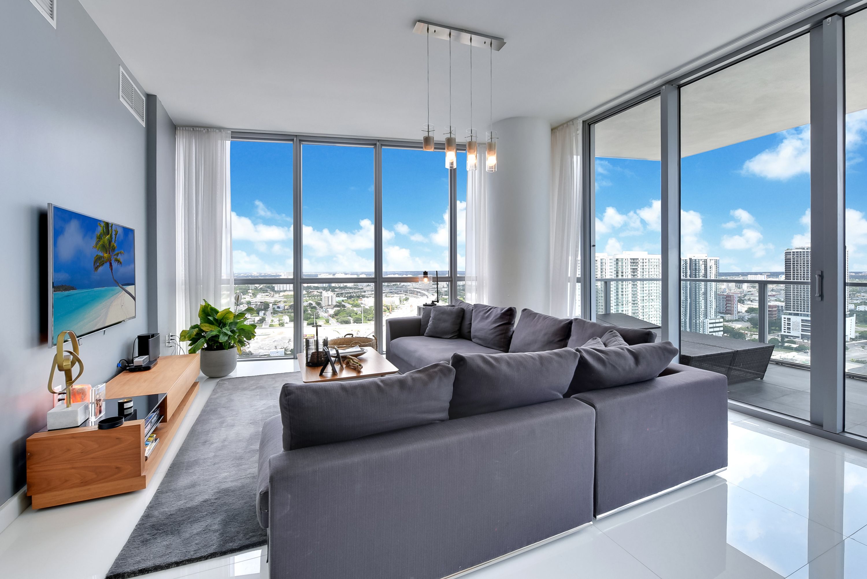 1100 Biscayne Boulevard Miami FL 33132
