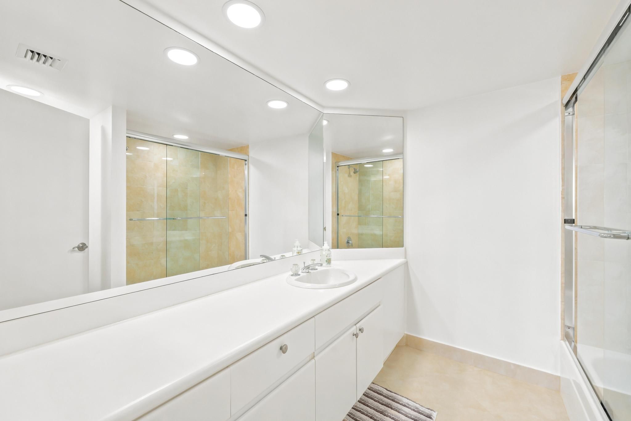 16485 Collins Avenue Sunny Isles Beach FL 33160