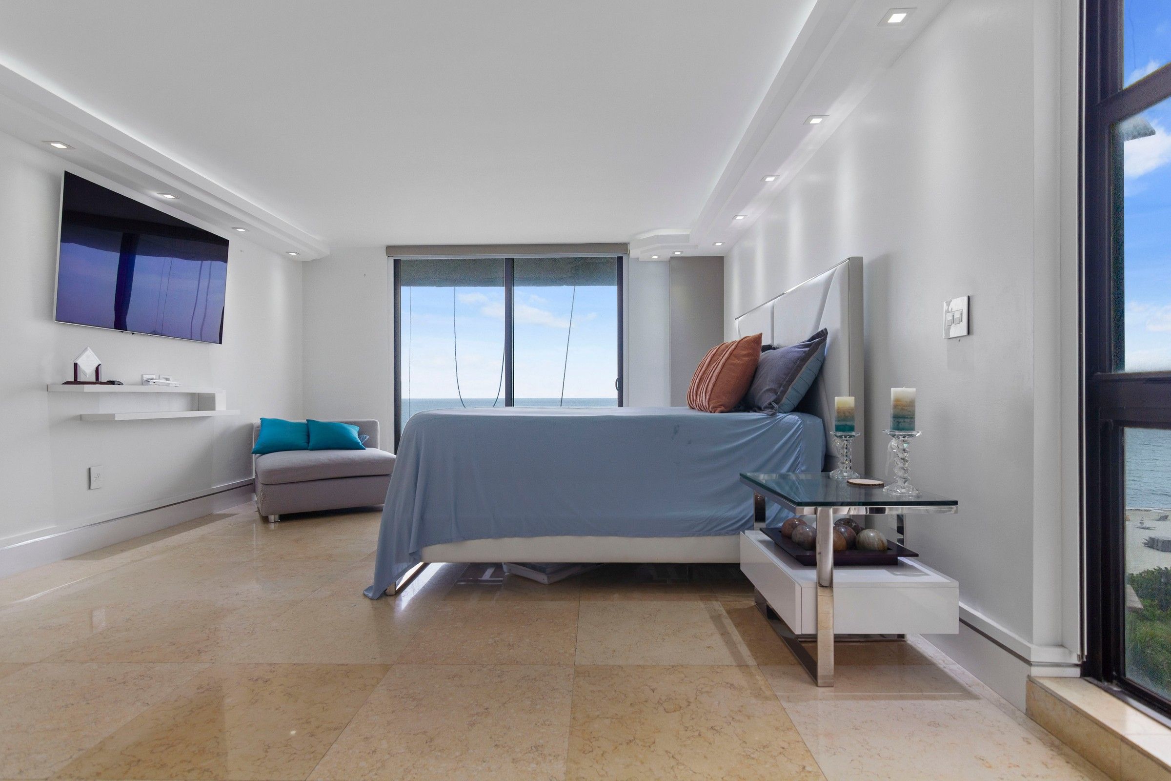6061 Collins Avenue Miami Beach FL 33140