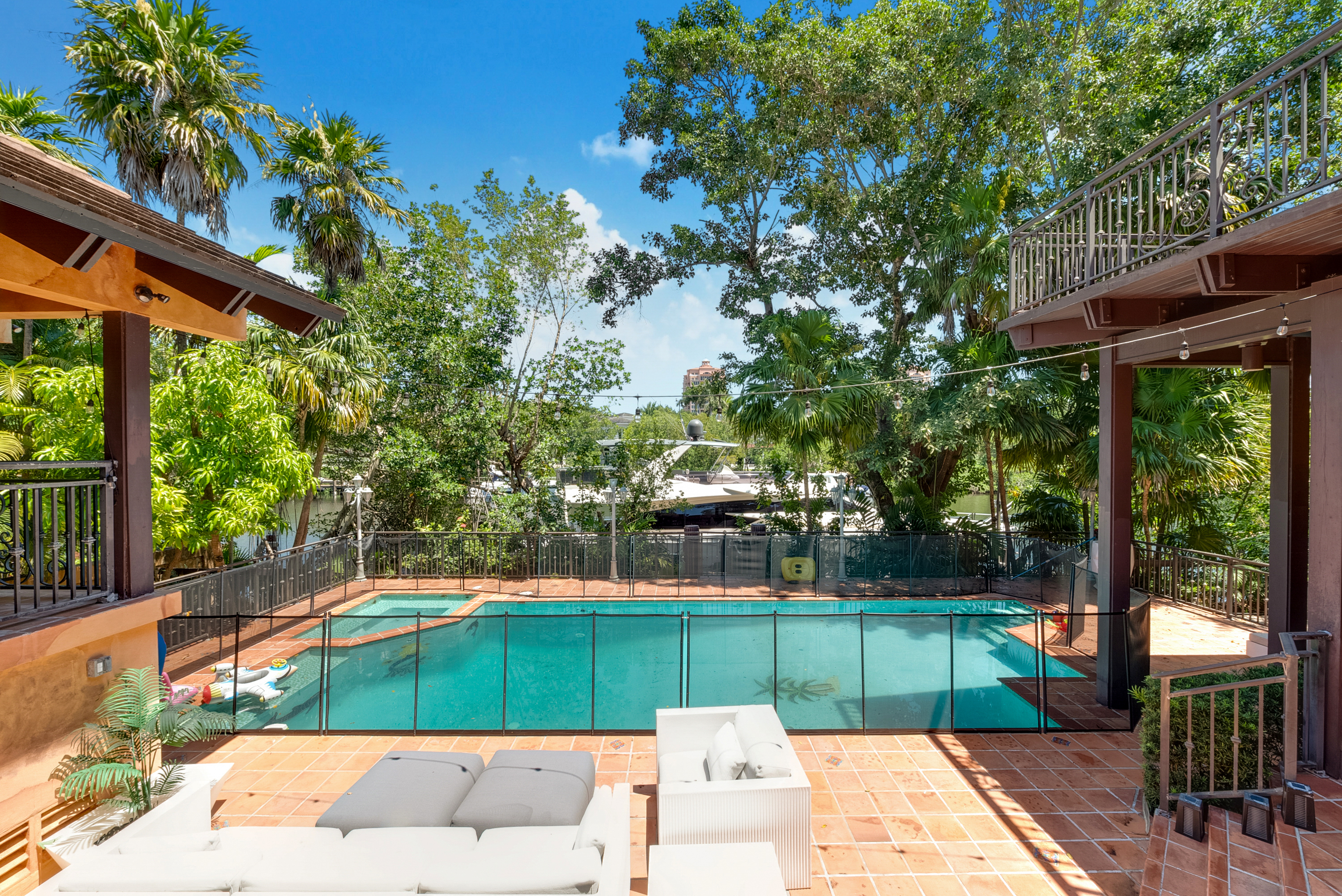 6960 Mira Flores Avenue Coral Gables FL 33143