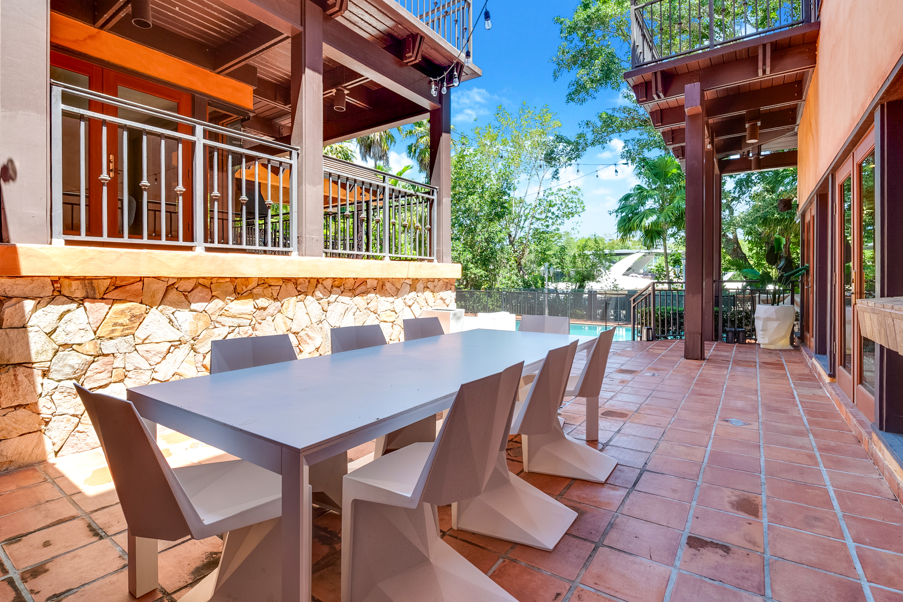 6960 Mira Flores Avenue Coral Gables FL 33143