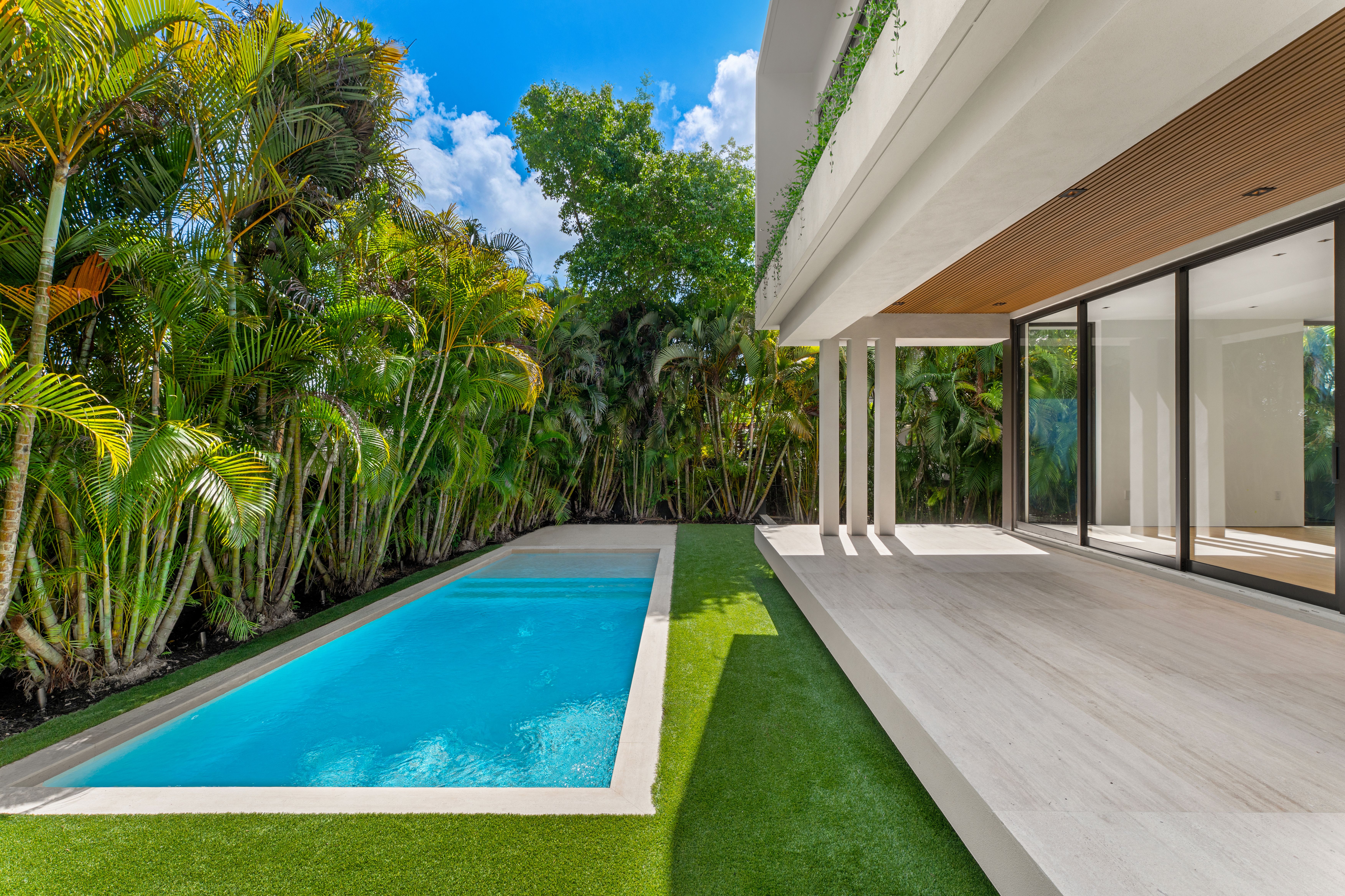165 Hampton Lane Key Biscayne FL 33149