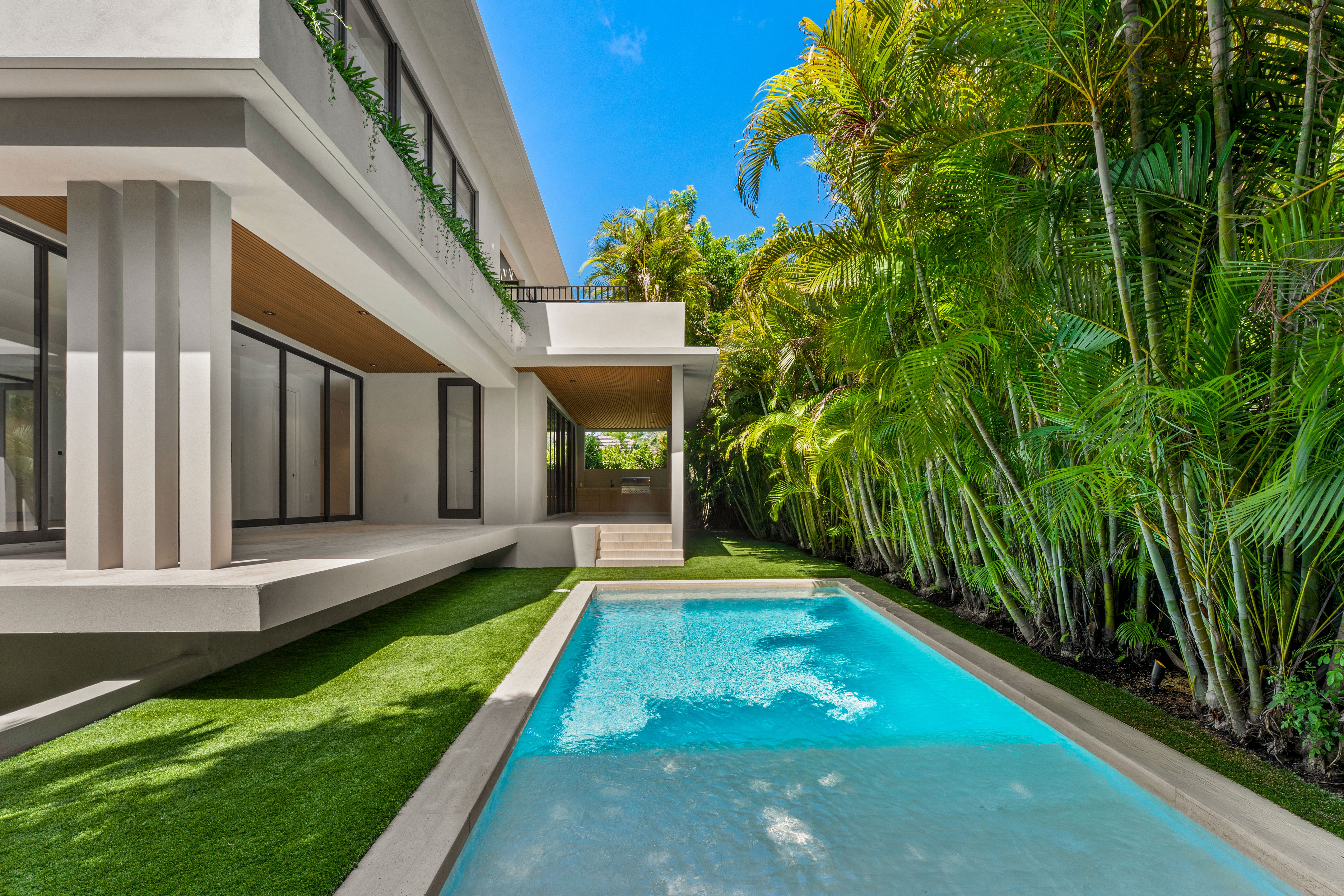 165 Hampton Lane Key Biscayne FL 33149