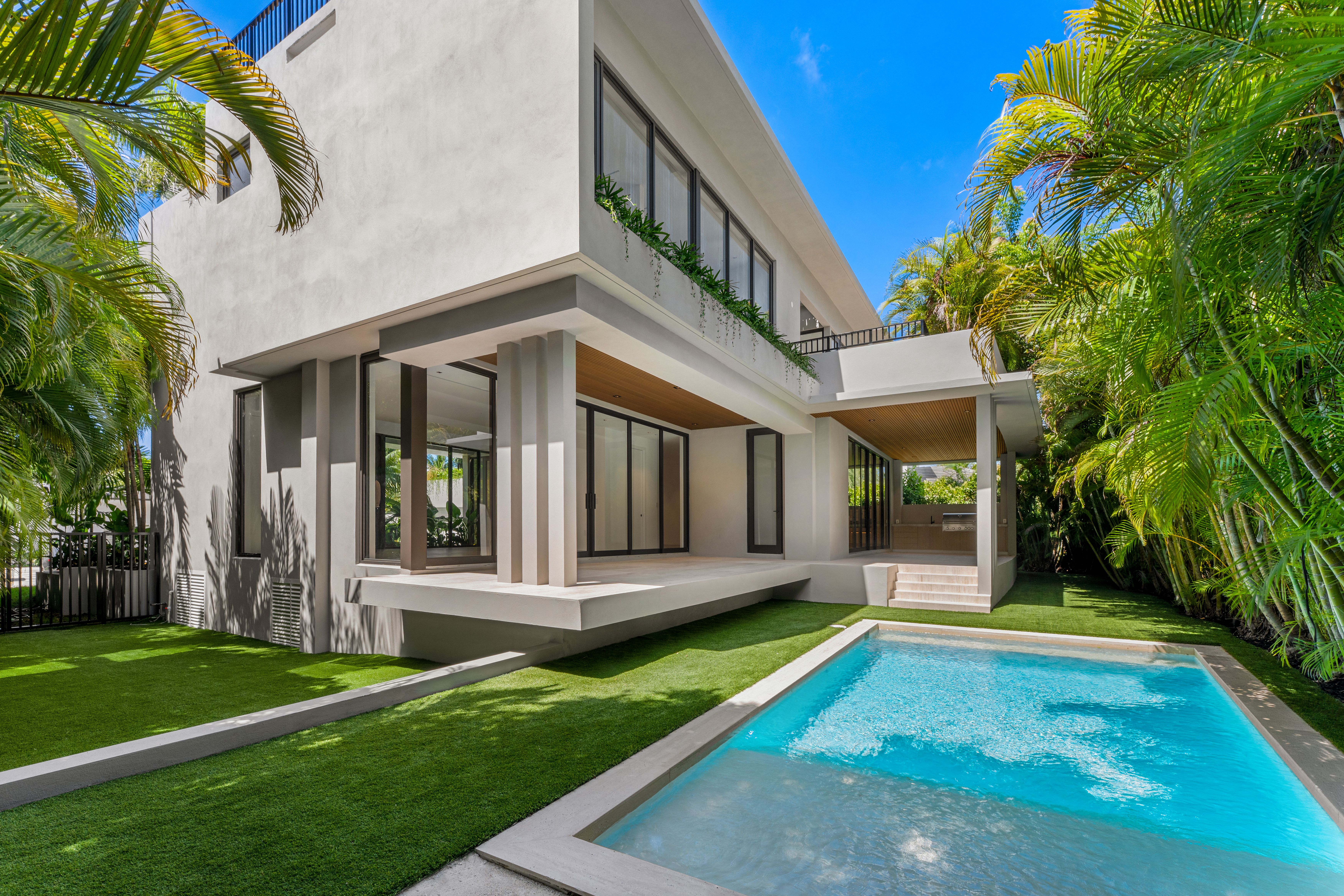 165 Hampton Lane Key Biscayne FL 33149