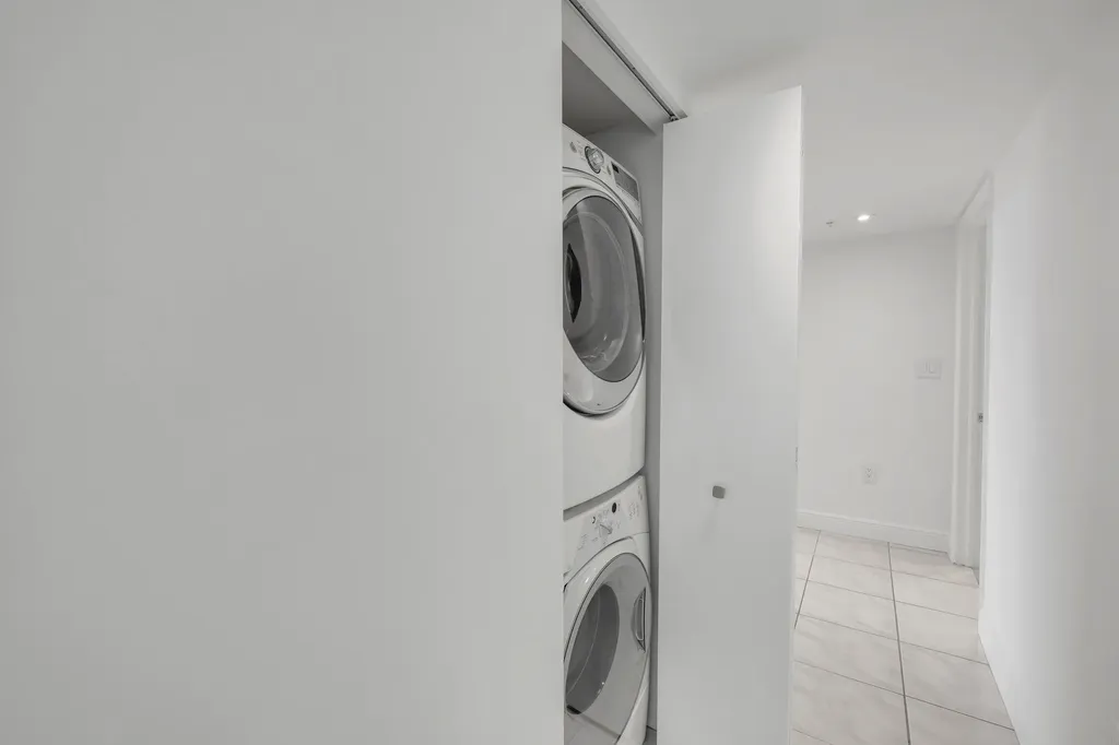 1900 Sunset Harbour Drive #707 Miami Beach FL 33139