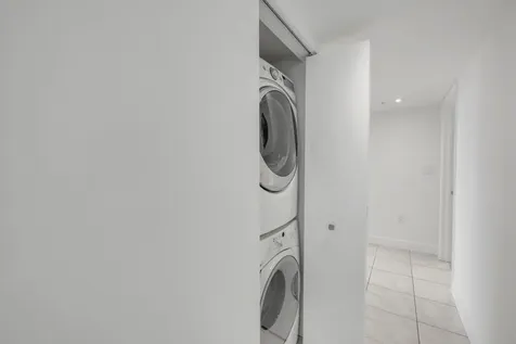 1900 Sunset Harbour Drive #707 Miami Beach FL 33139