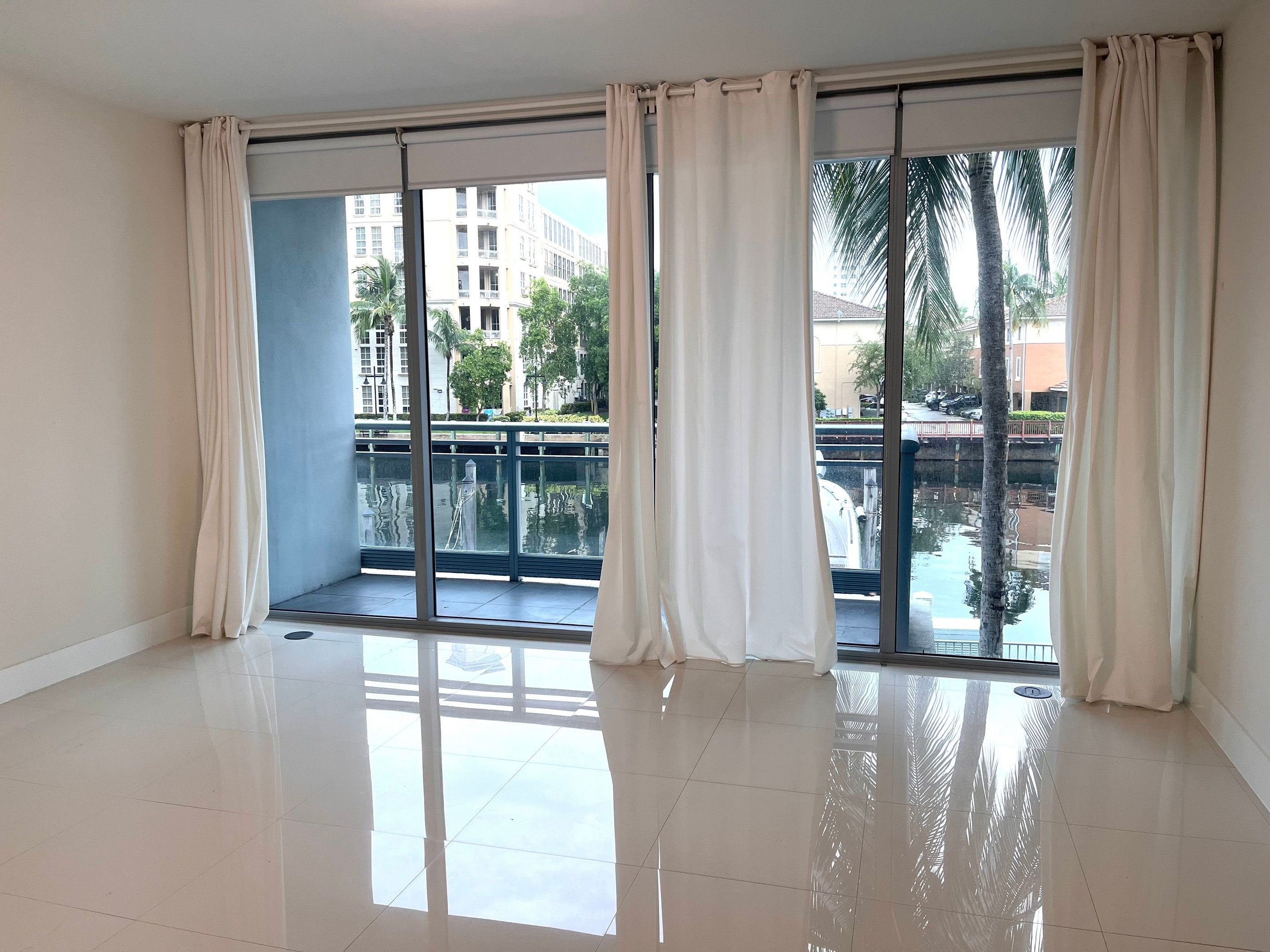 2950 NE 188th Street Aventura FL 33180