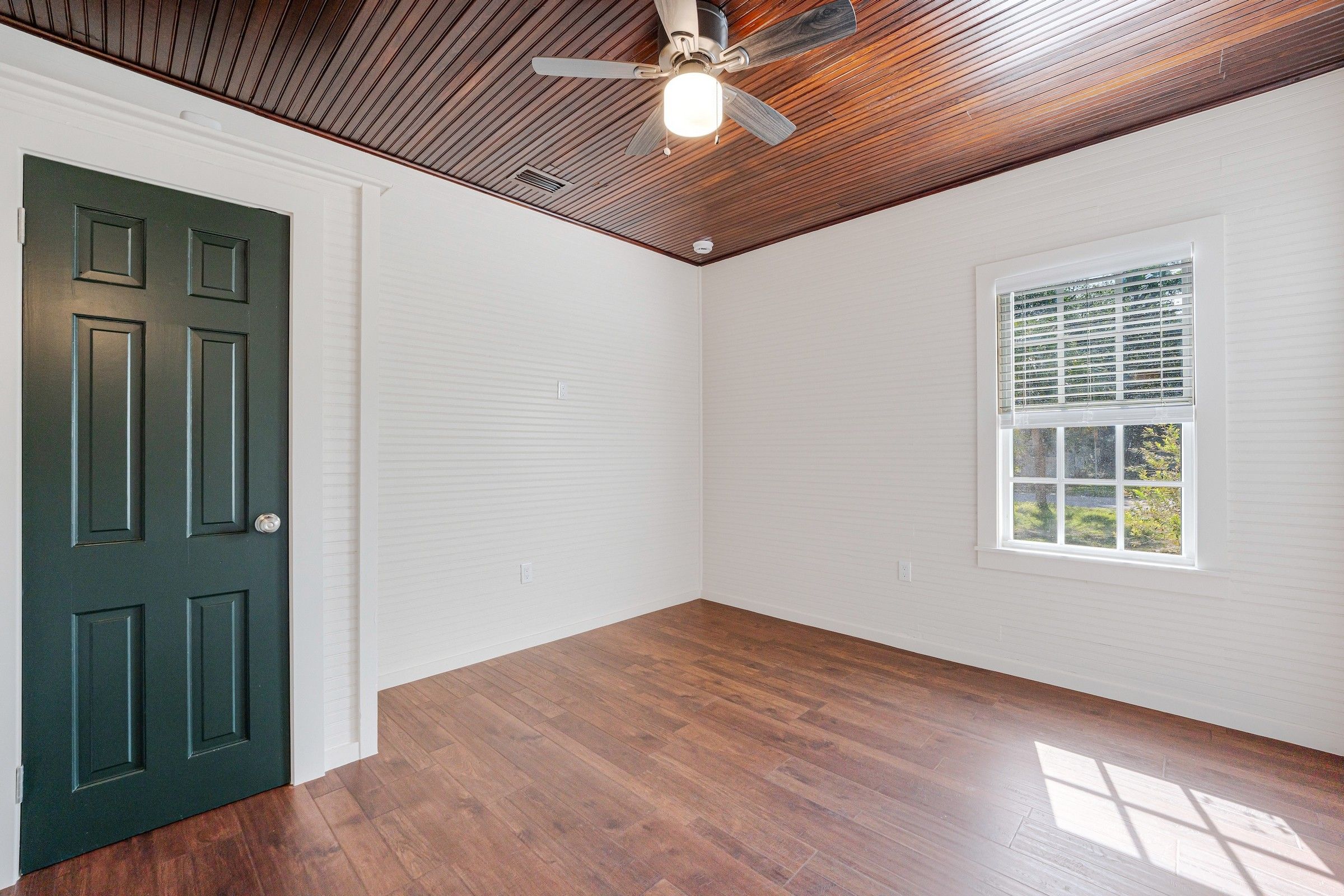 3826 Oak Avenue Miami FL 33133