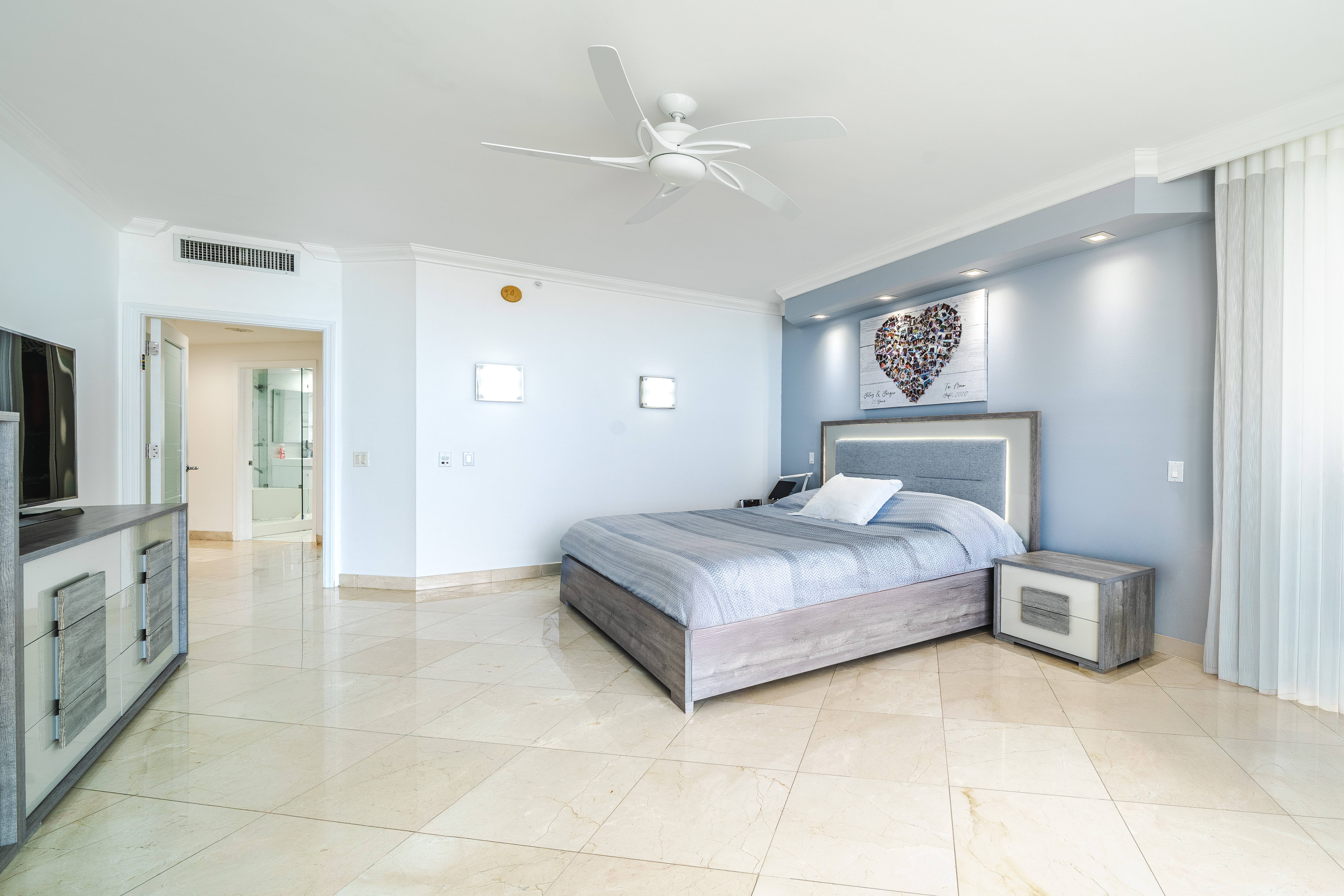 21050 Point Place Aventura FL 33180