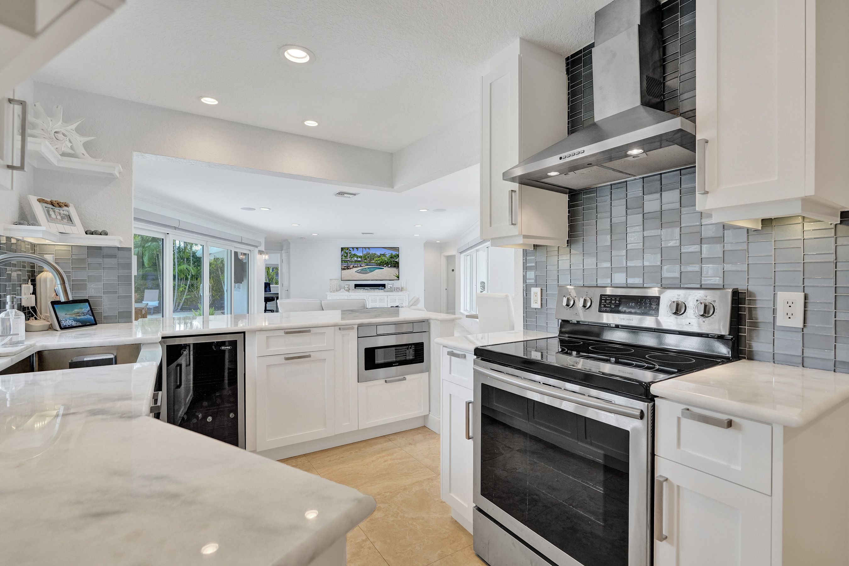 2701 NE 30th Street Fort Lauderdale FL 33306