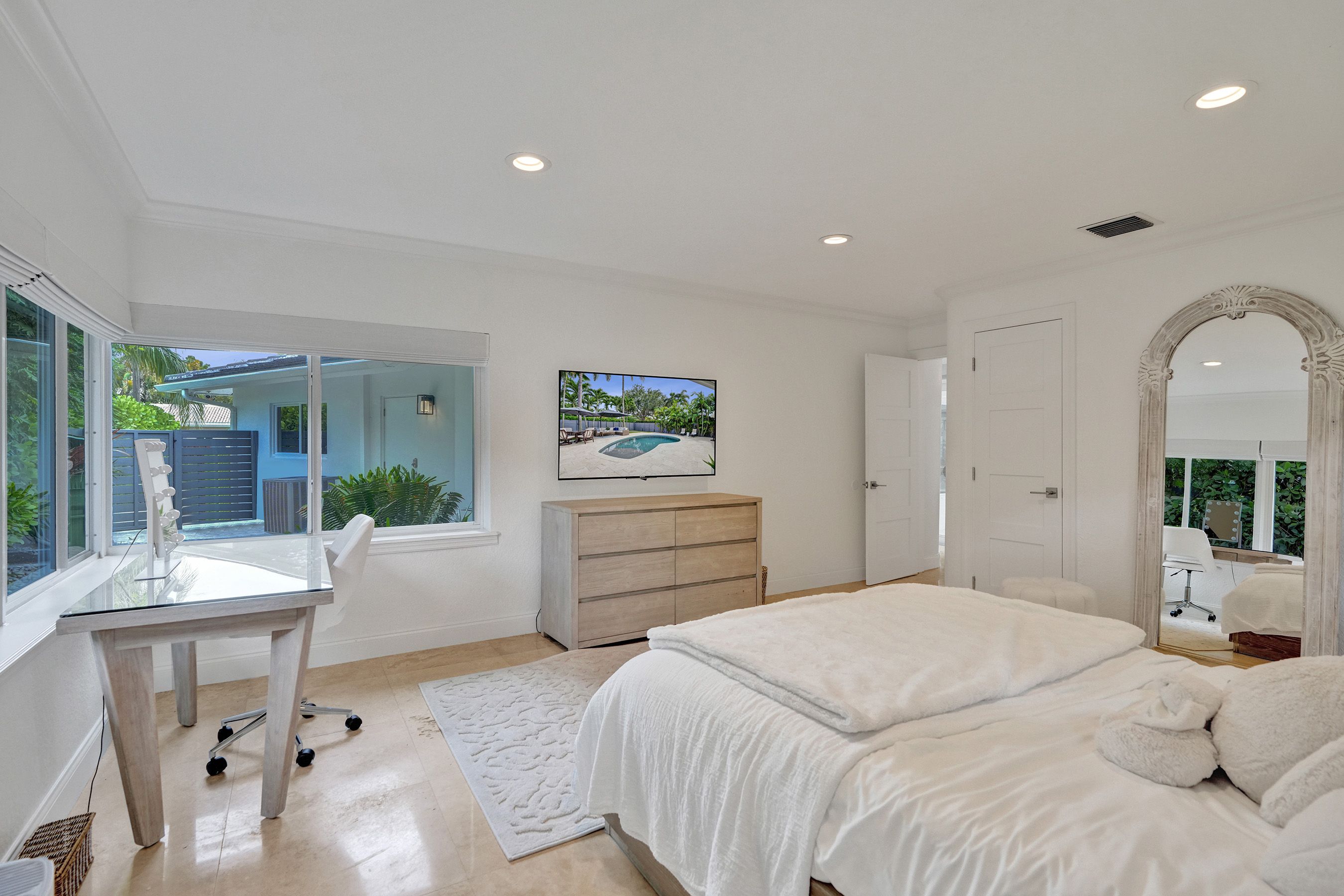 2701 NE 30th Street Fort Lauderdale FL 33306
