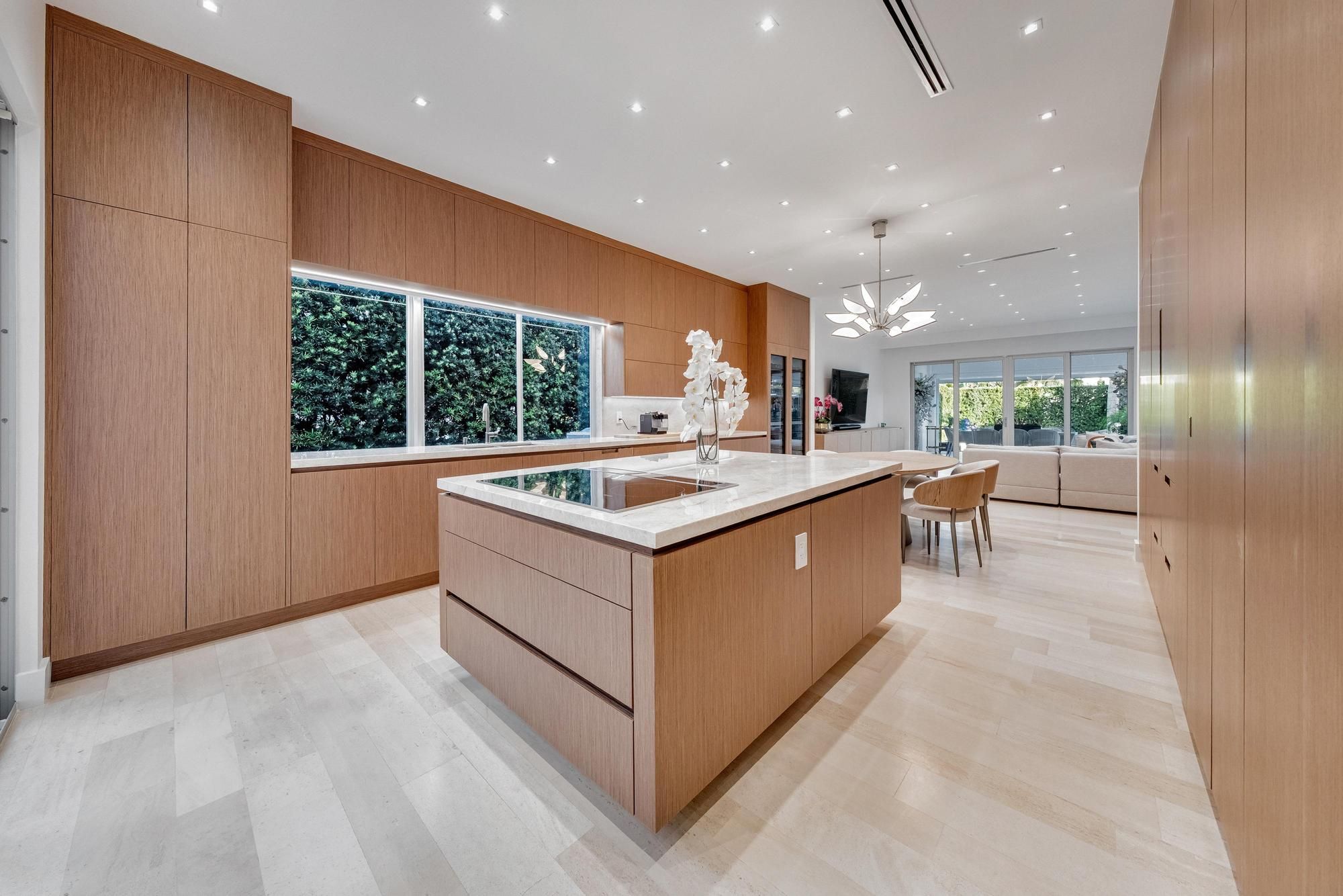 470 S Shore Drive Miami Beach FL 33141