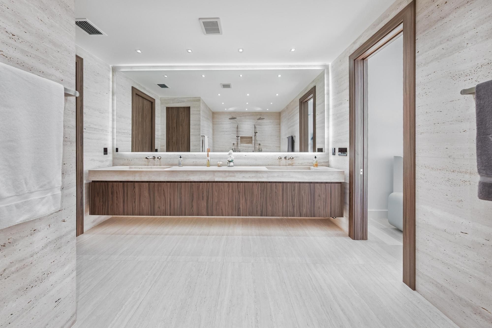 470 S Shore Drive Miami Beach FL 33141
