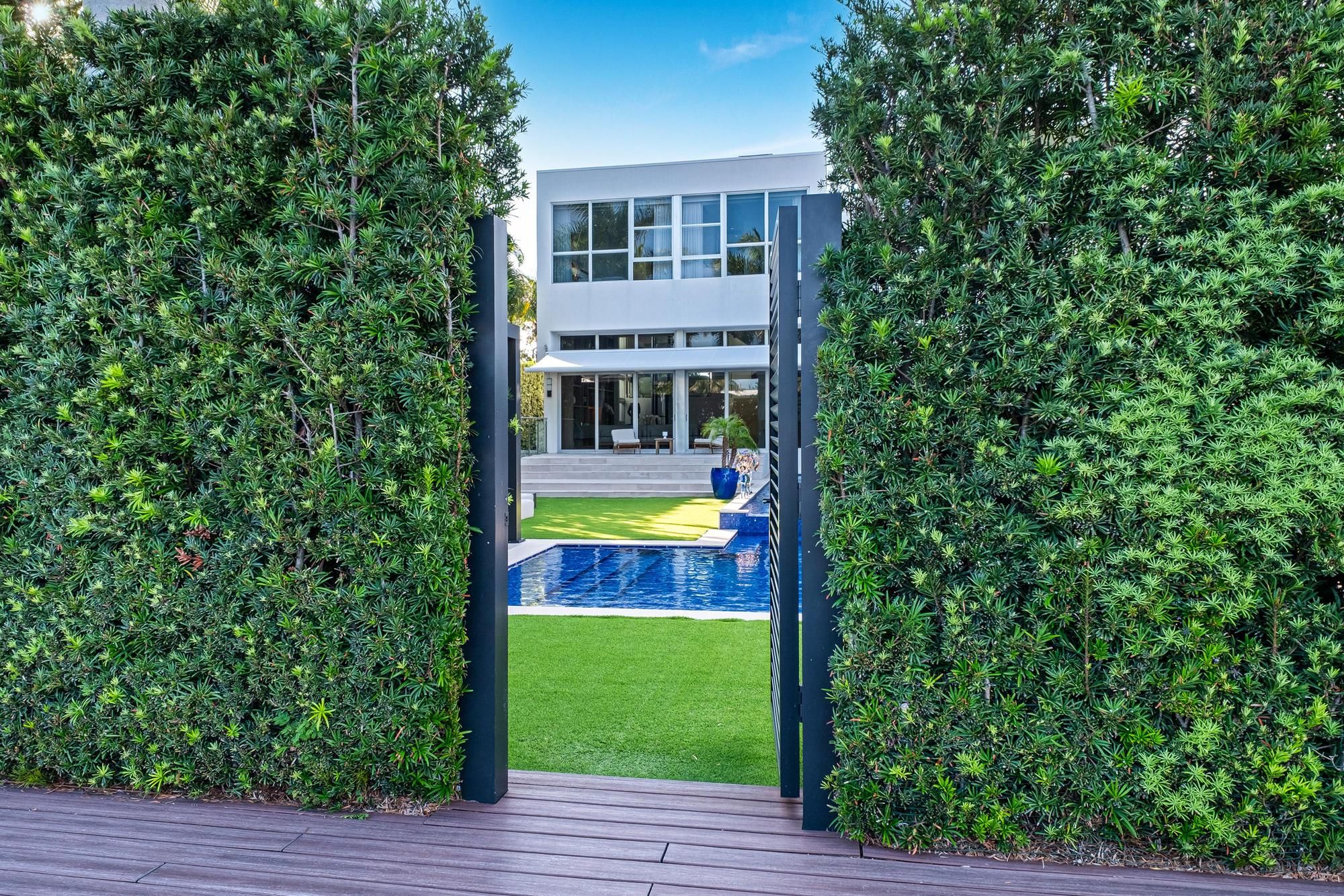 470 S Shore Drive Miami Beach FL 33141
