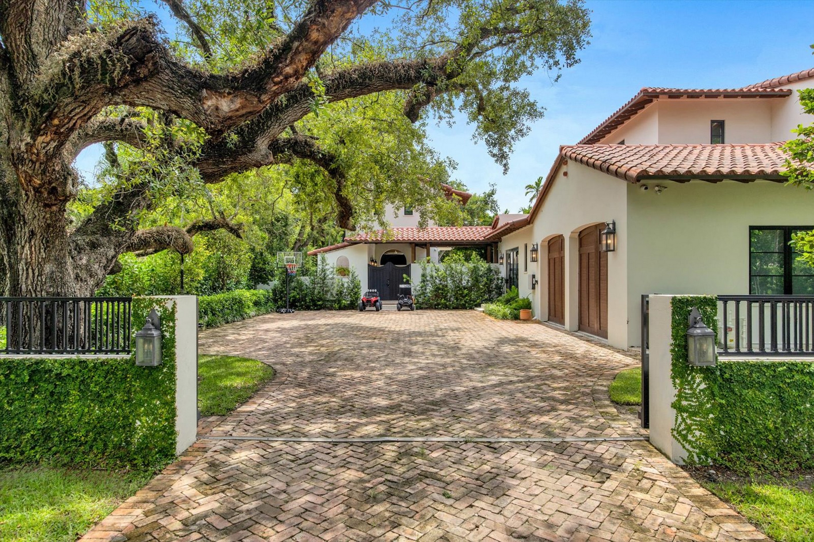 545 San Antonio Avenue Coral Gables FL 33146