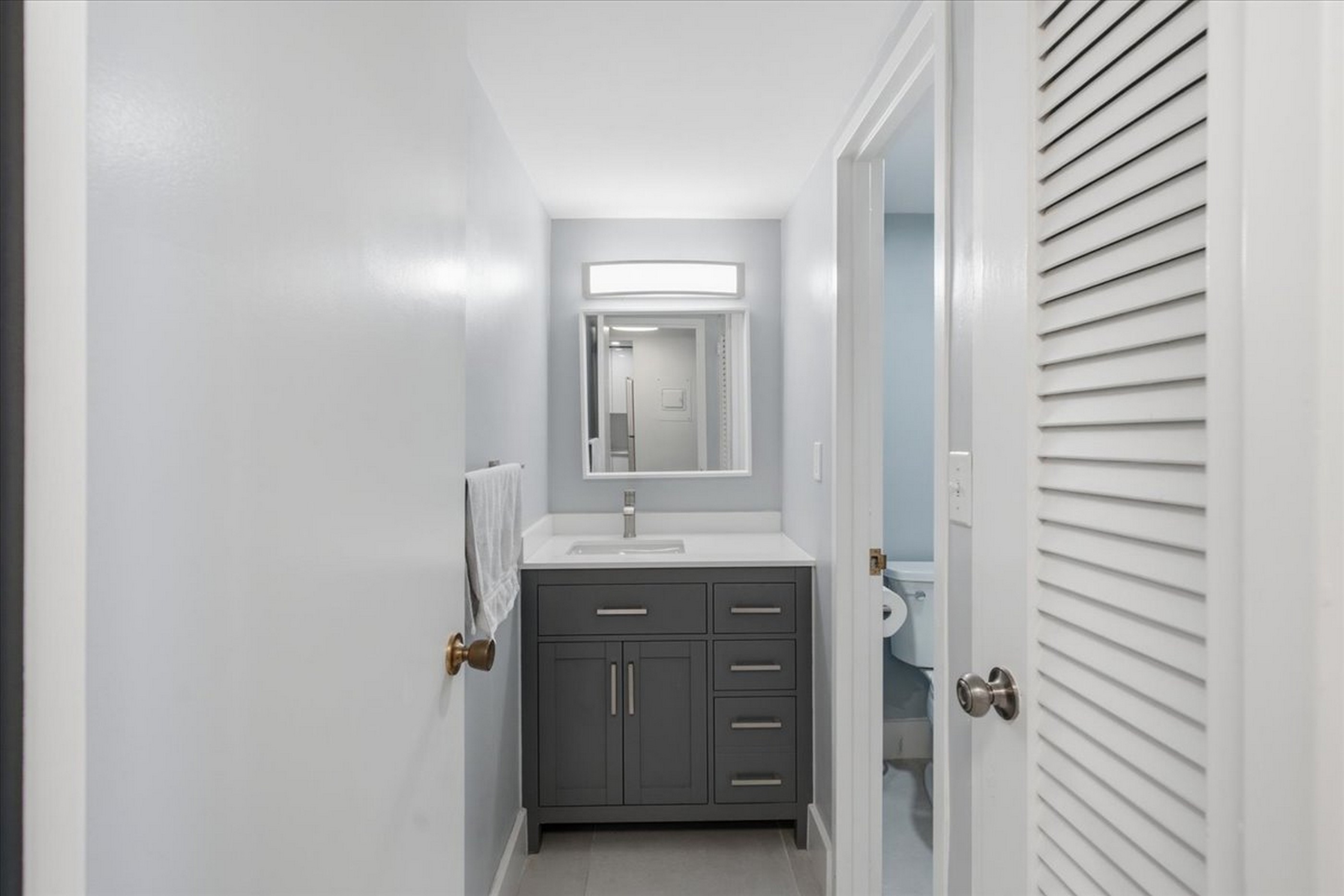 2899 Collins Avenue Miami Beach FL 33140