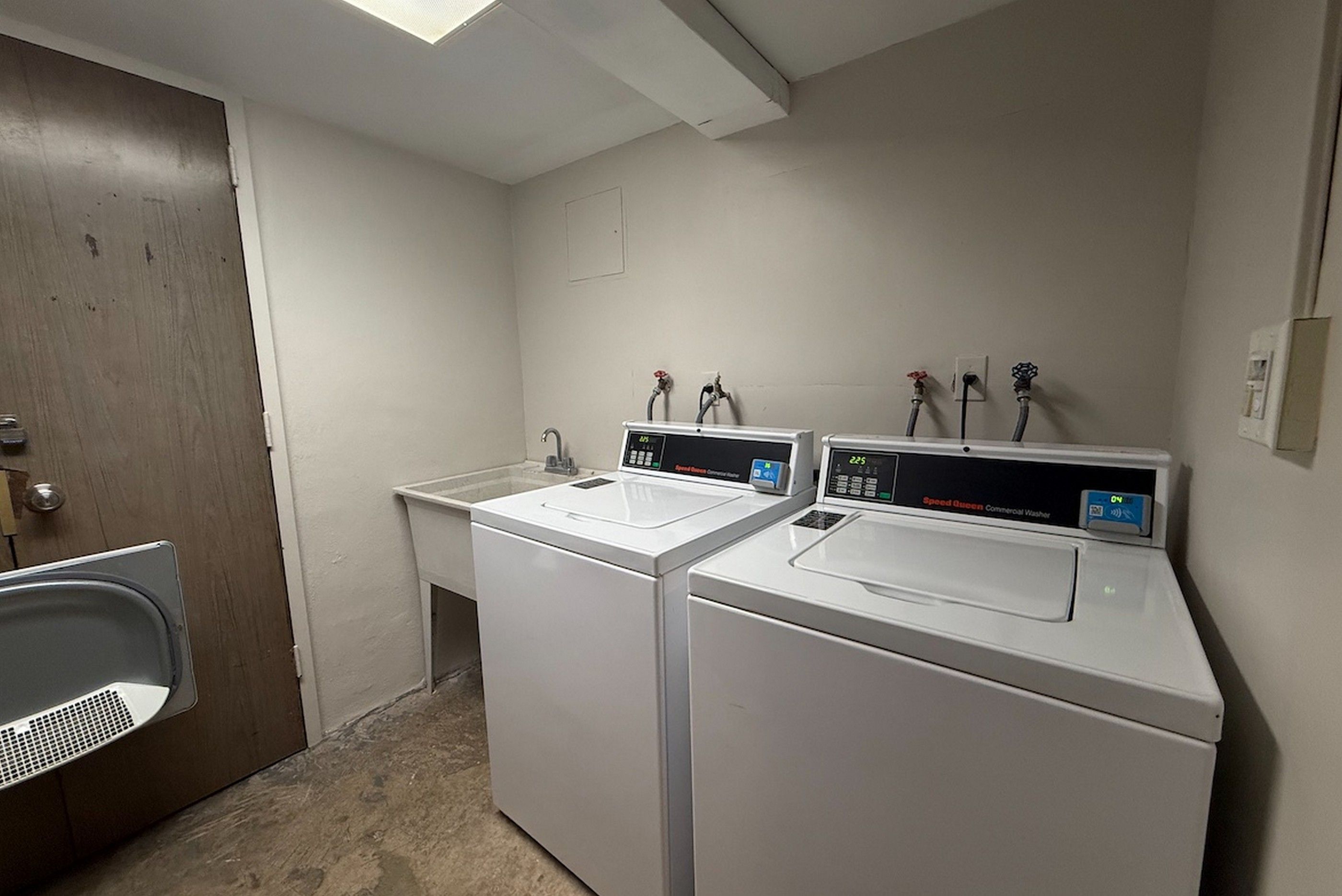 2899 Collins Avenue Miami Beach FL 33140