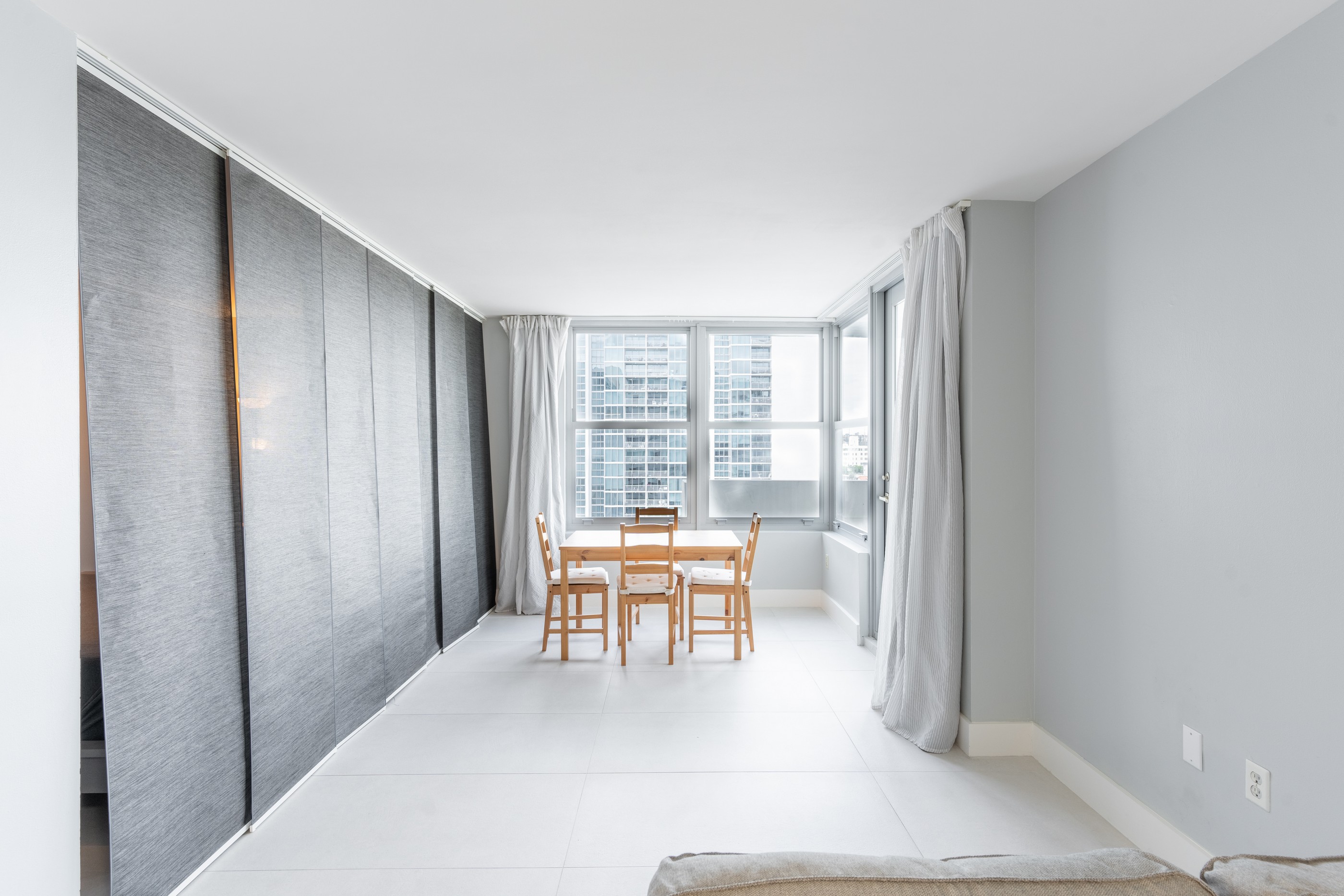 2899 Collins Avenue Miami Beach FL 33140
