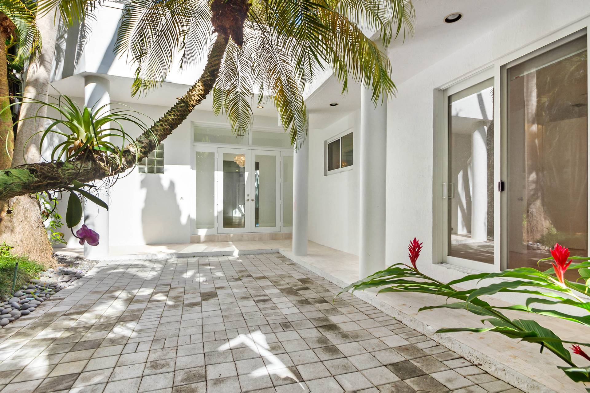 4051 Ensenada Avenue Miami FL 33133