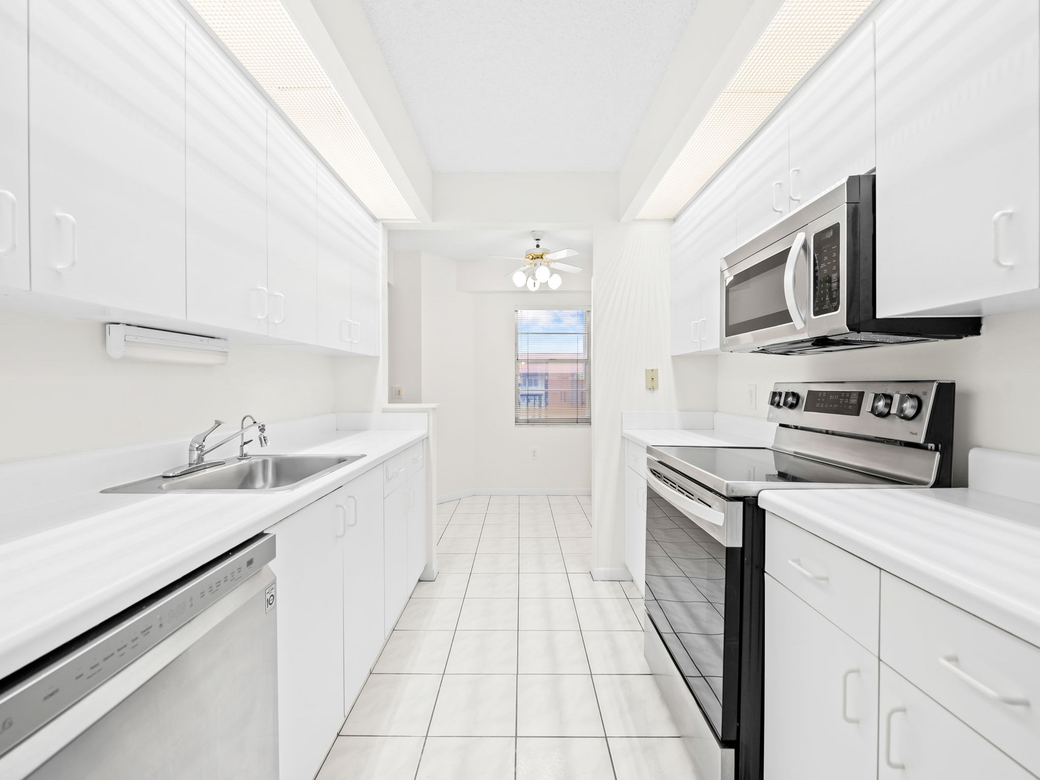 1501 SW 131st Way Pembroke Pines FL 33027