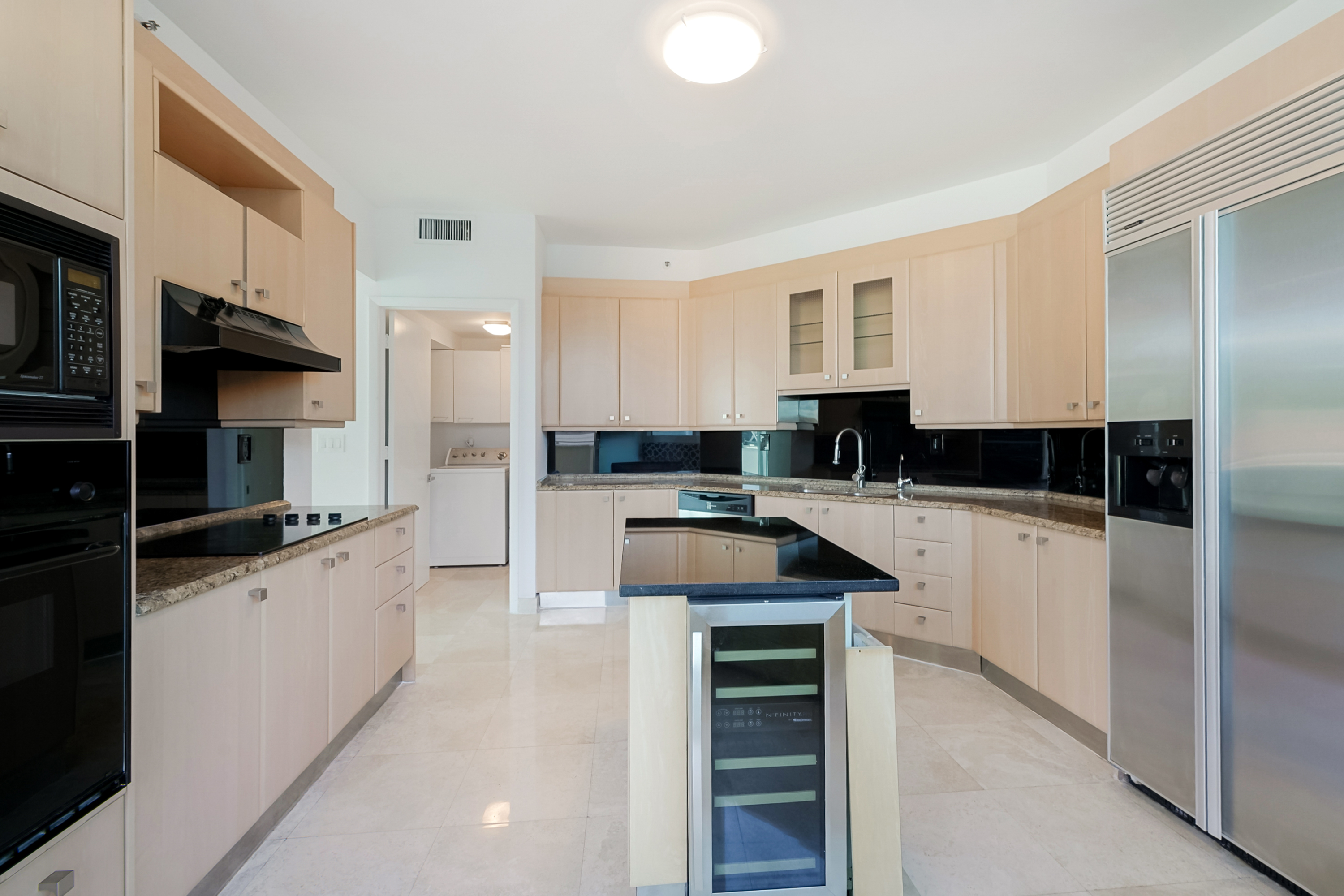 300 S Pointe Drive Miami Beach FL 33139