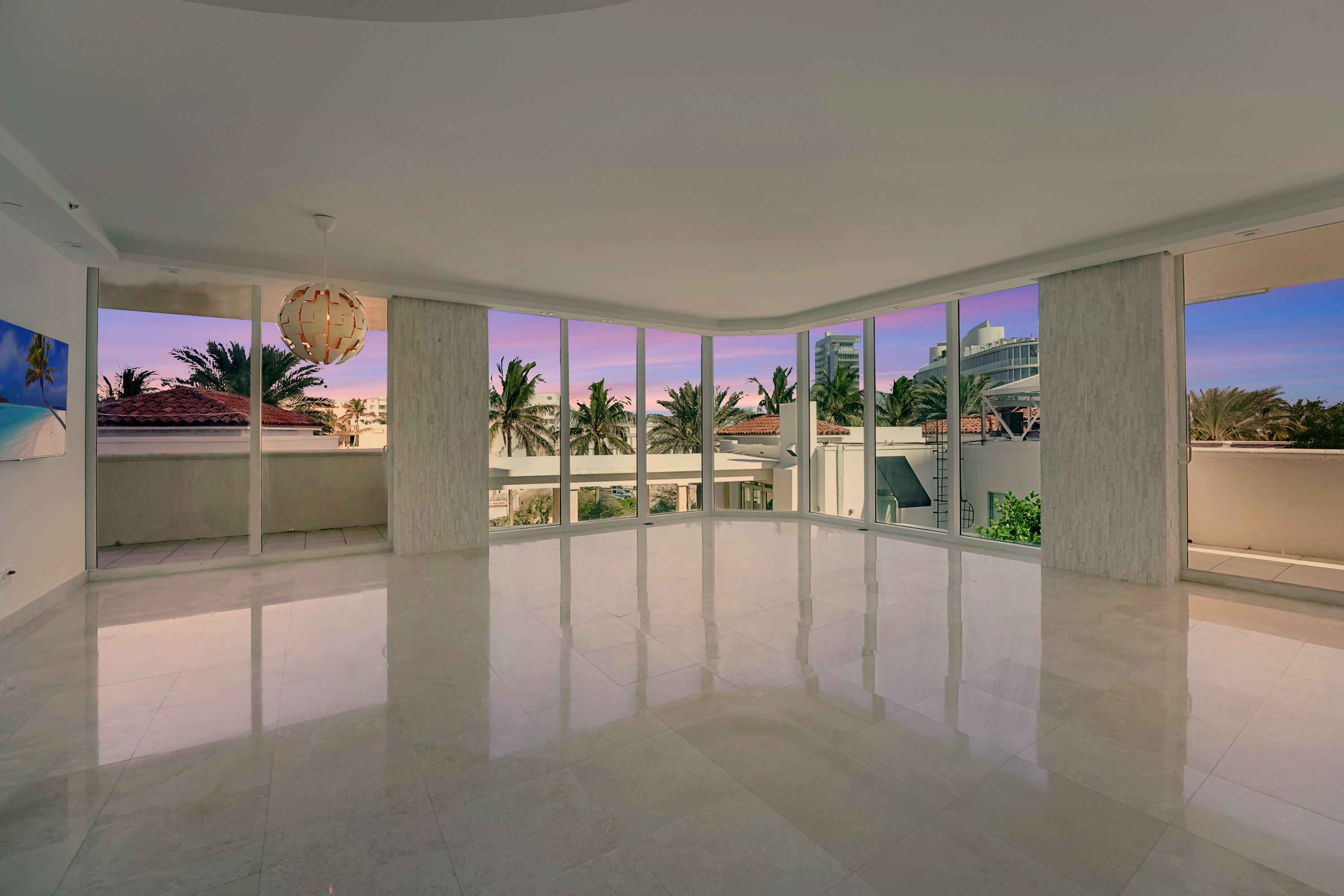 300 S Pointe Drive Miami Beach FL 33139
