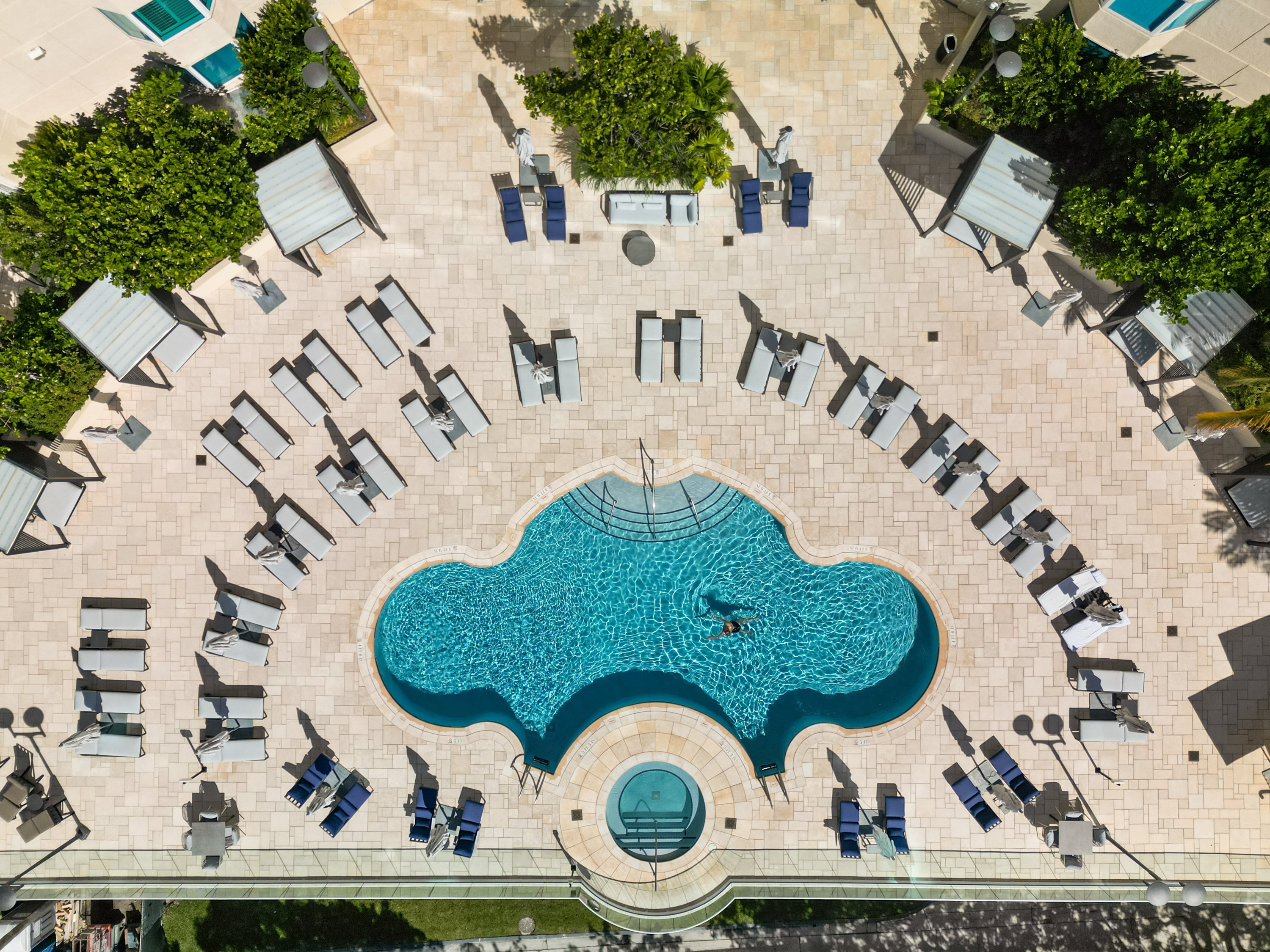 300 S Pointe Drive Miami Beach FL 33139