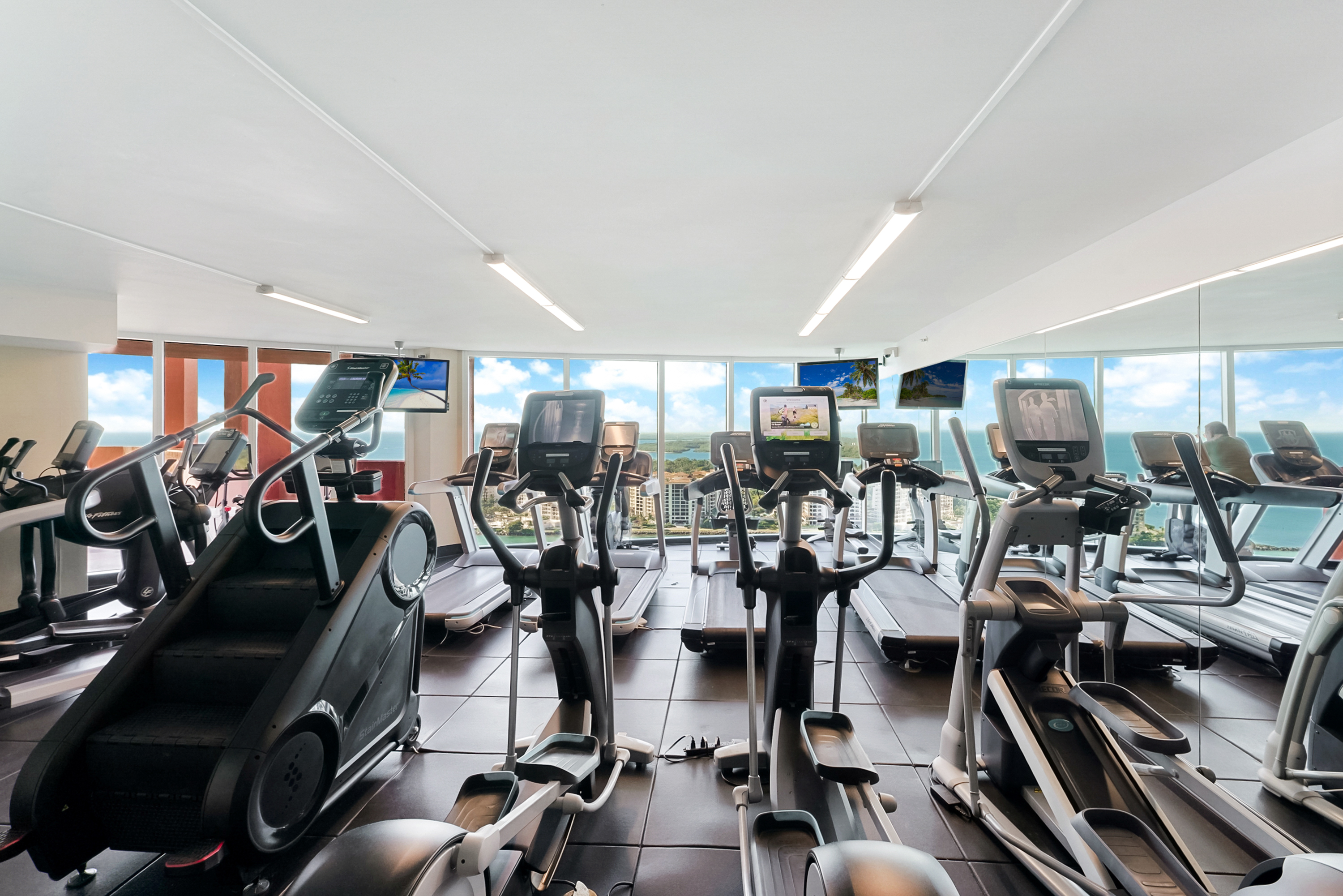 300 S Pointe Drive Miami Beach FL 33139