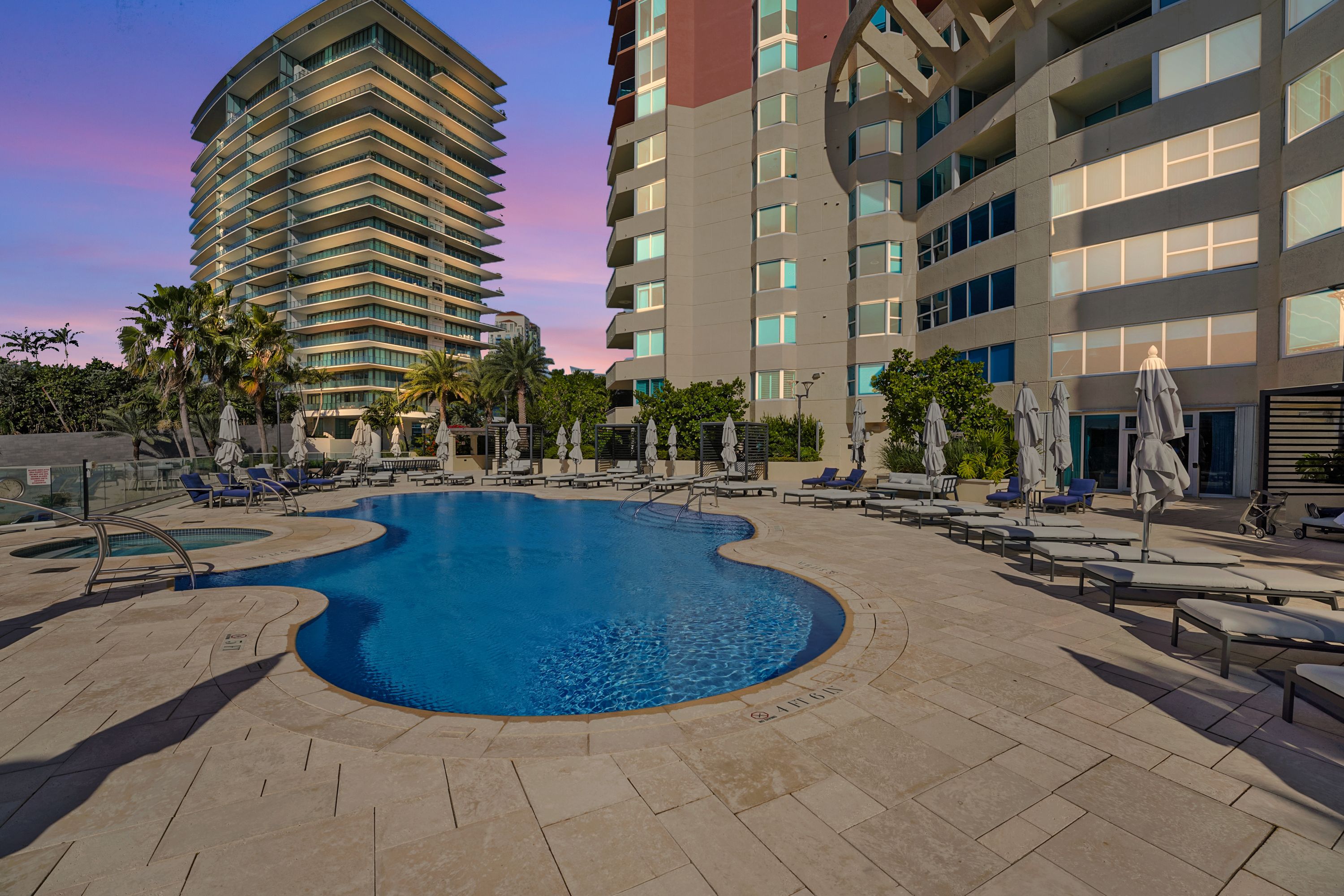 300 S Pointe Drive Miami Beach FL 33139