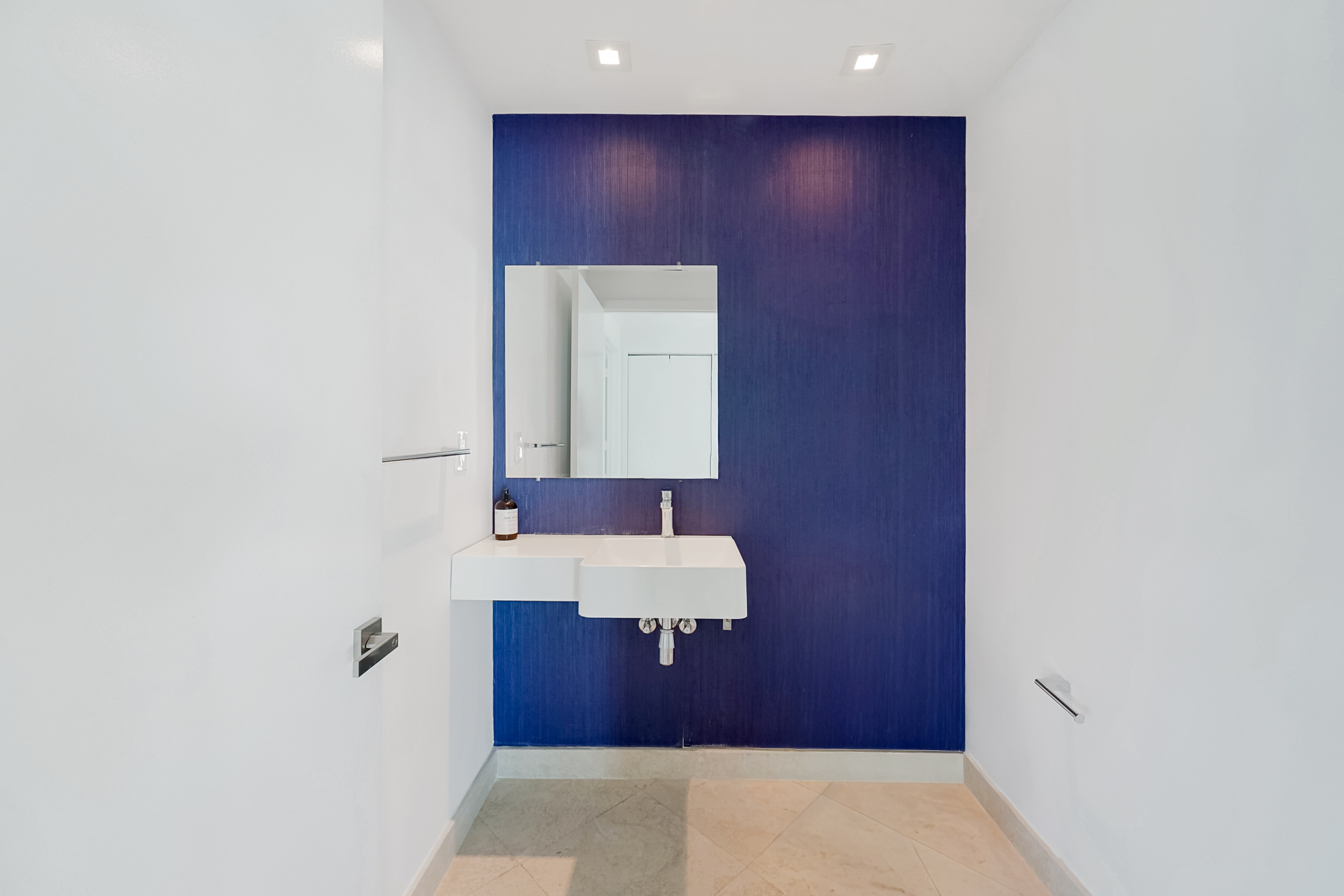300 S Pointe Drive Miami Beach FL 33139
