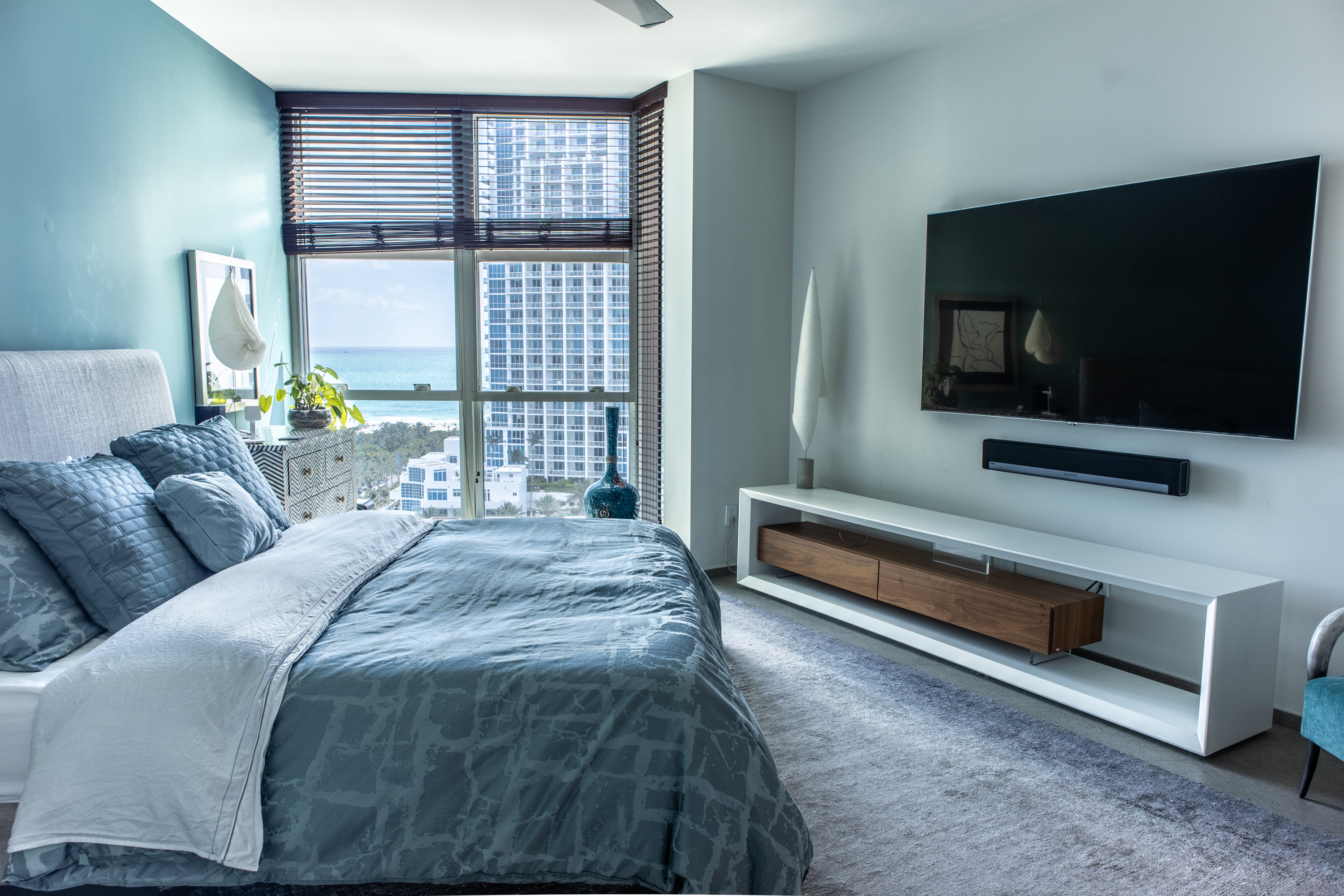 300 S Pointe Drive Miami Beach FL 33139