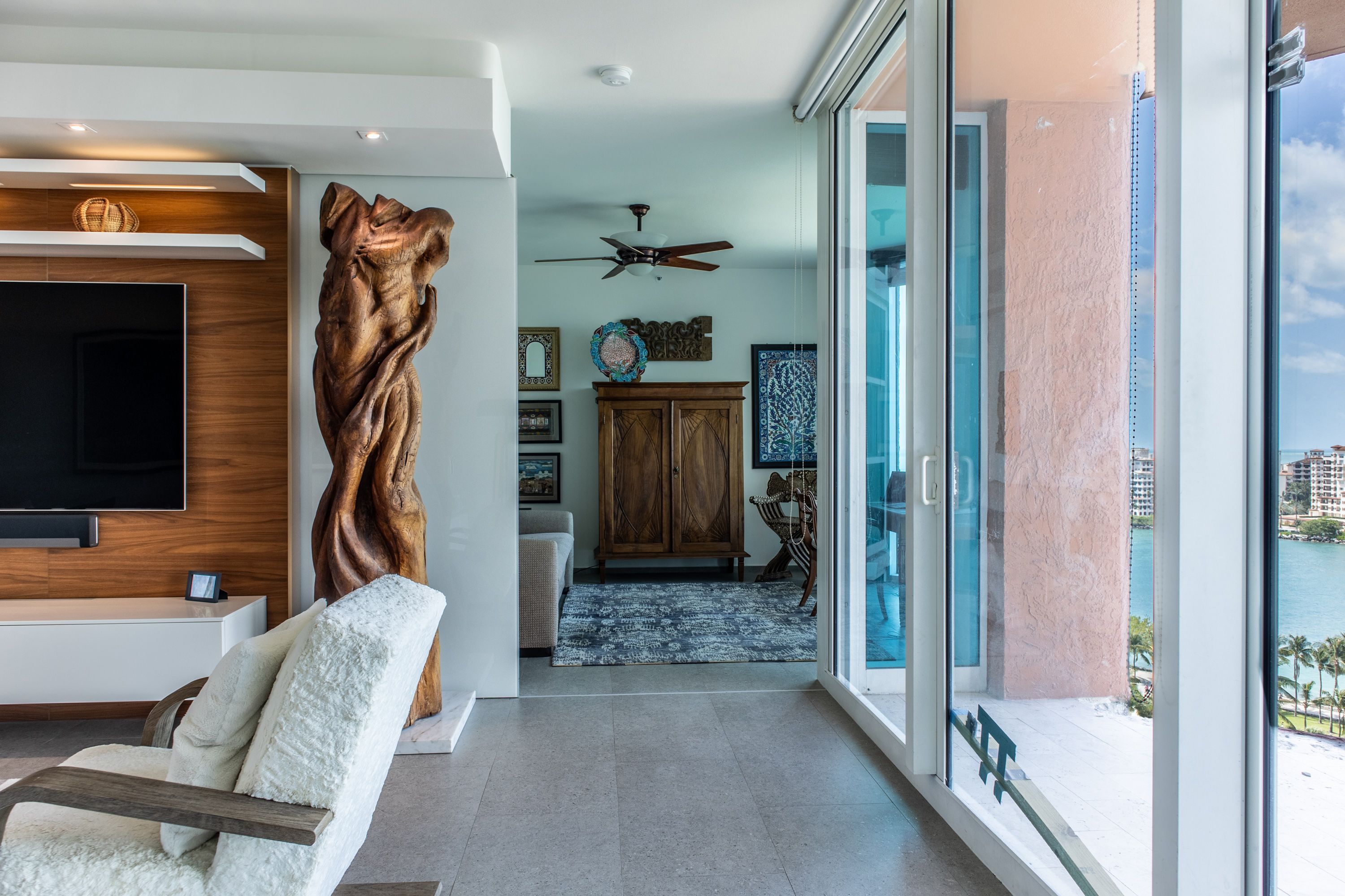300 S Pointe Drive Miami Beach FL 33139