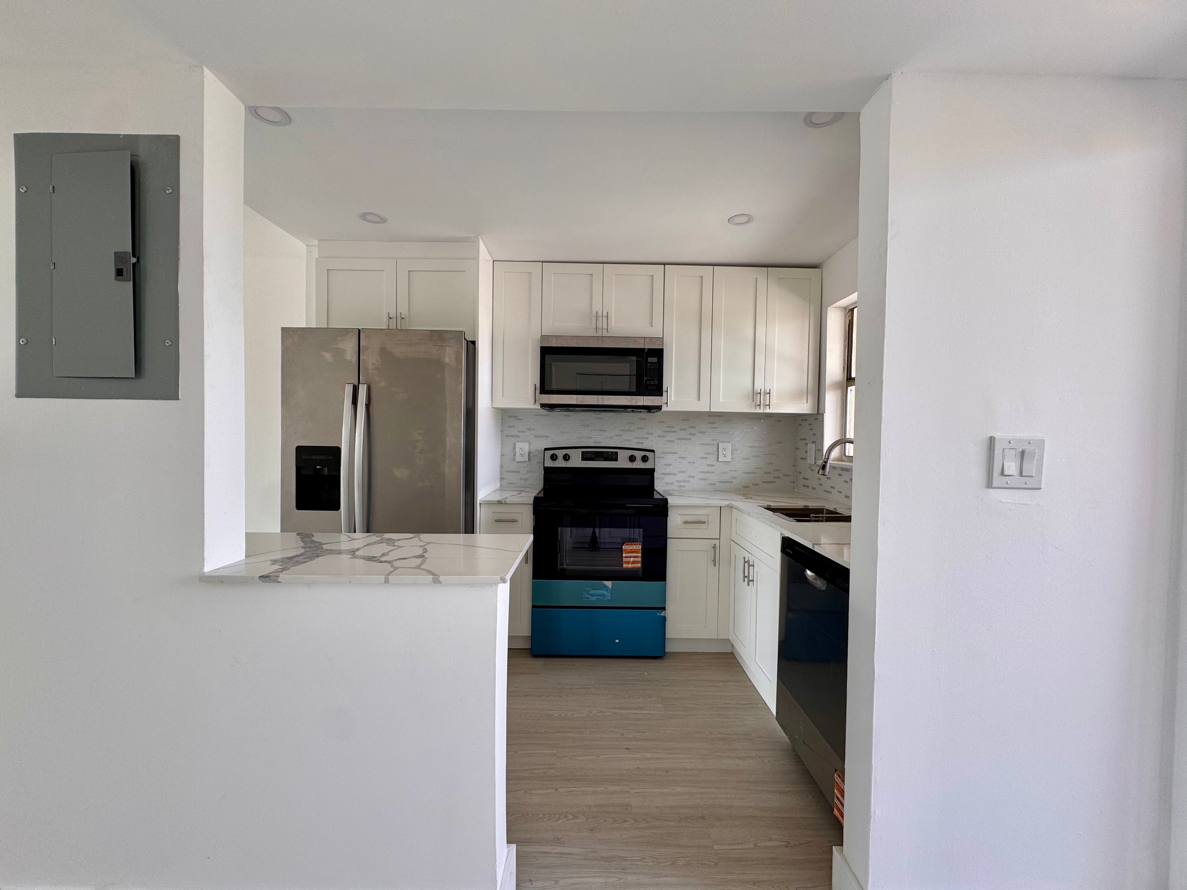 2831 E Sunrise Lakes Drive E Sunrise FL 33322
