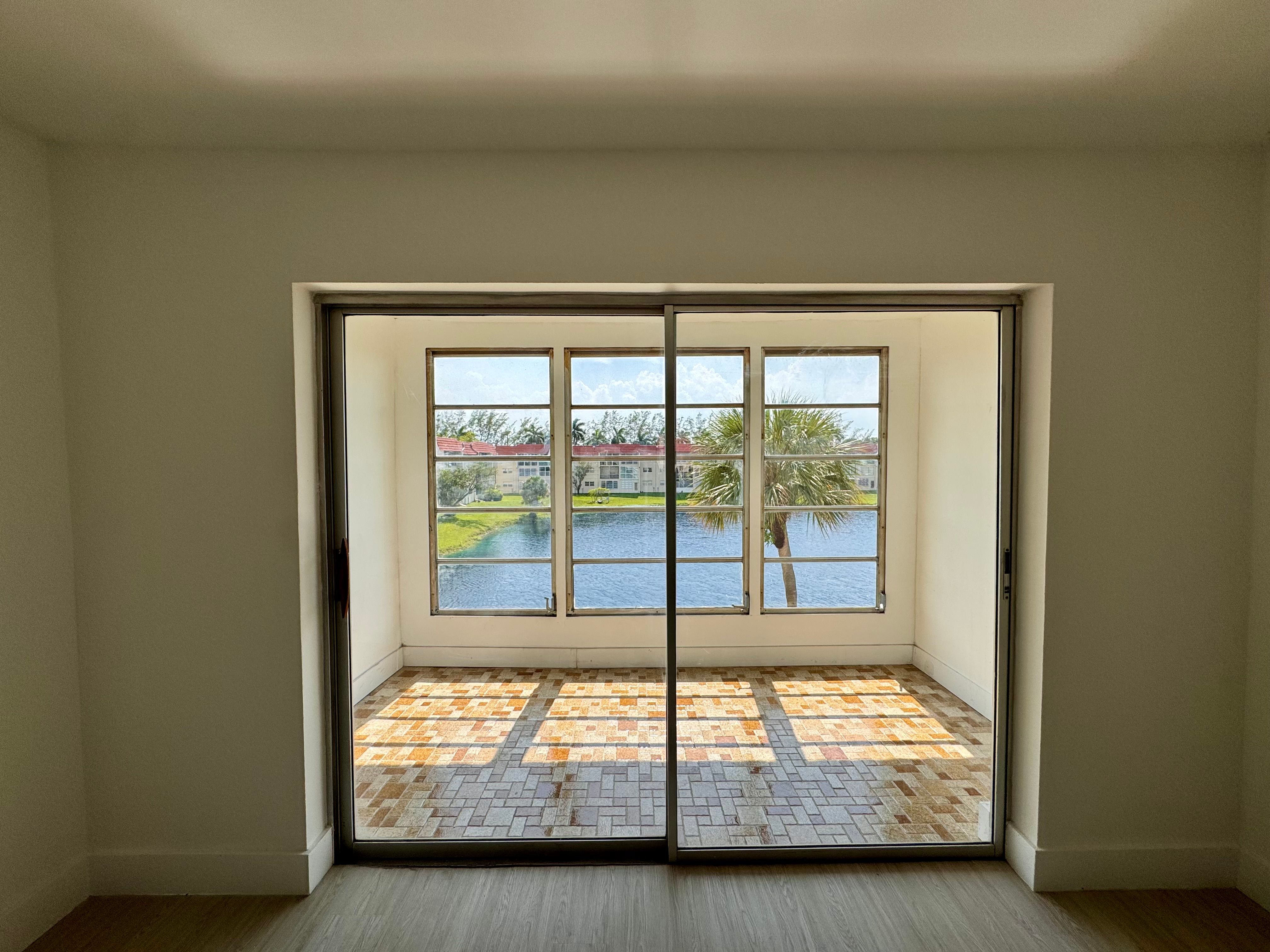 2831 E Sunrise Lakes Drive E Sunrise FL 33322