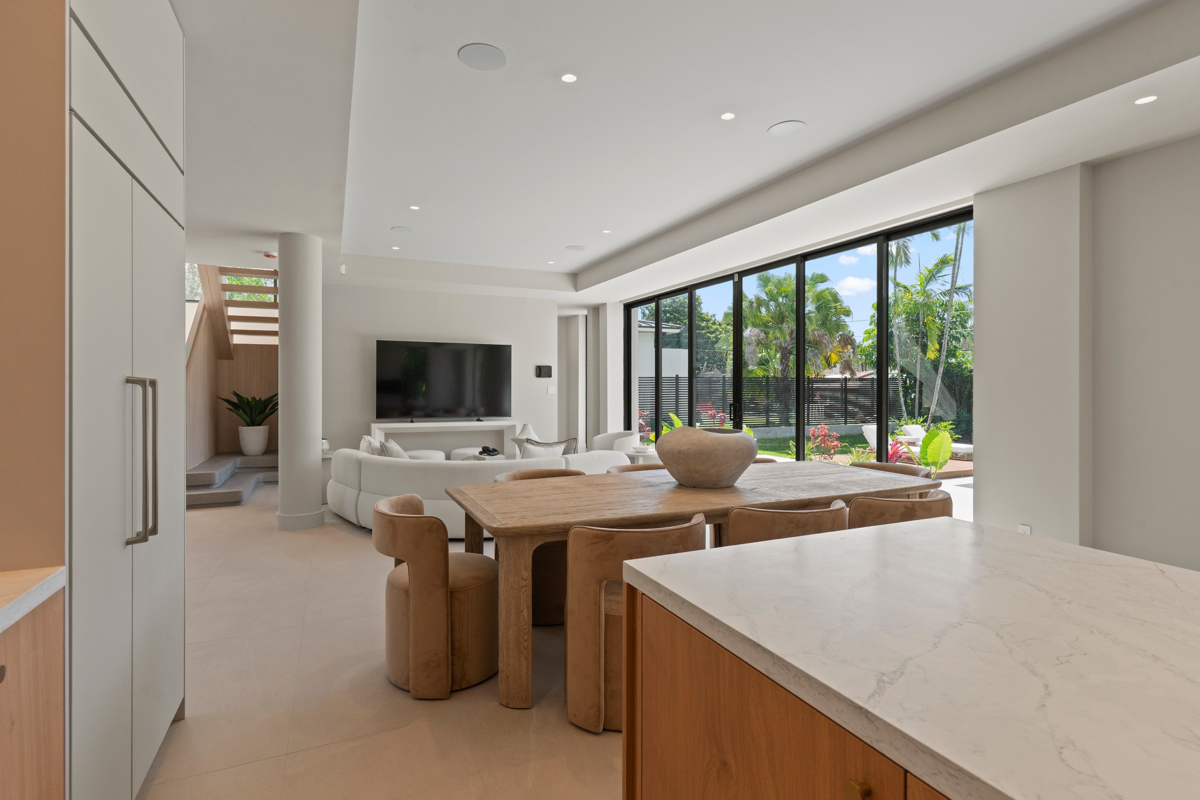 5854 SW 30th Street Miami FL 33155