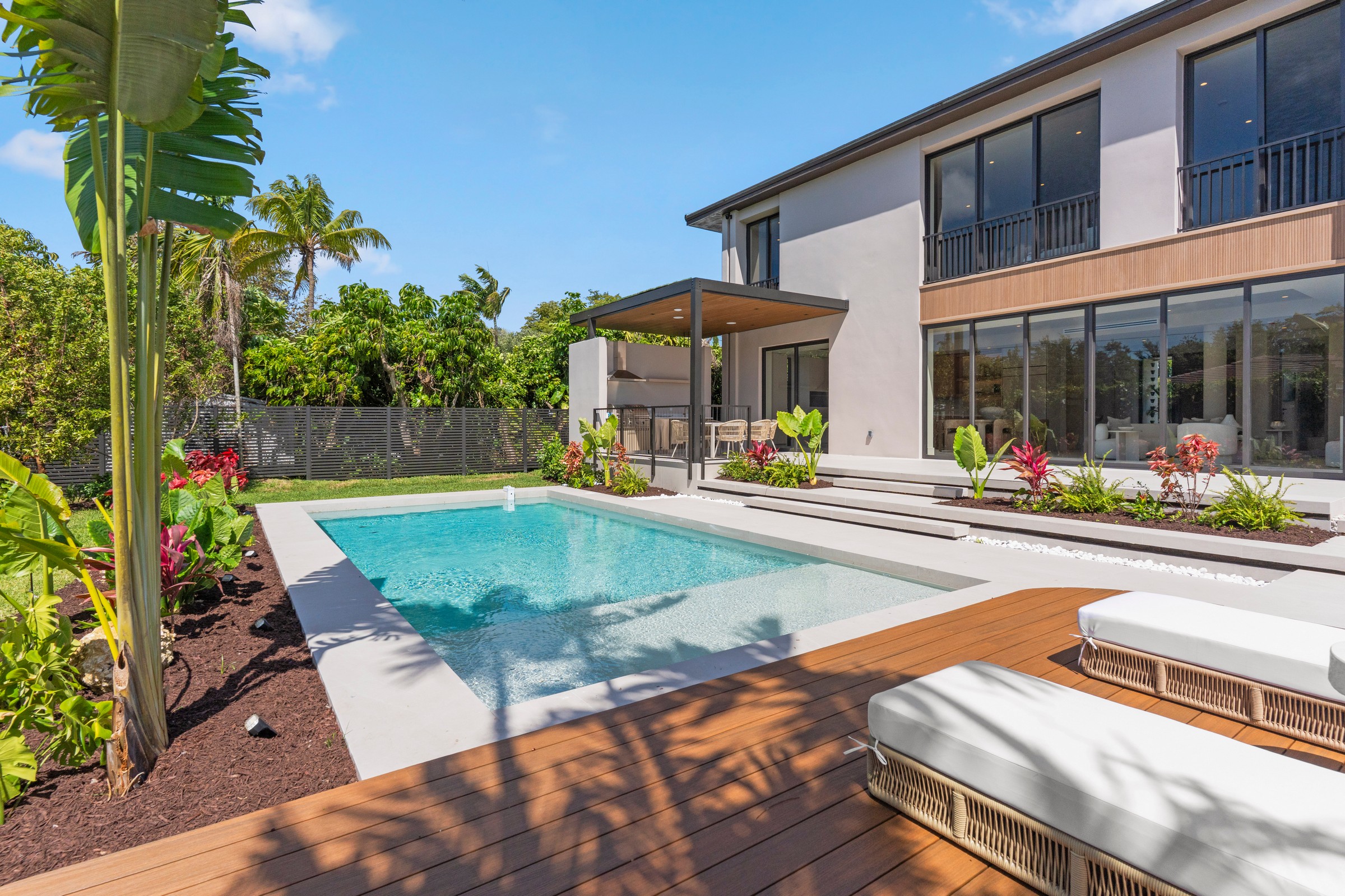 5854 SW 30th Street Miami FL 33155