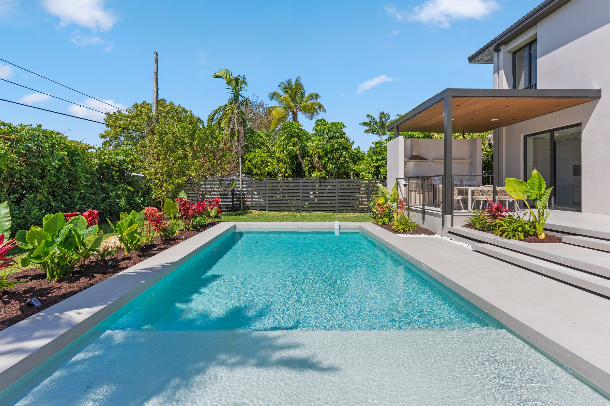 5854 SW 30th Street Miami FL 33155