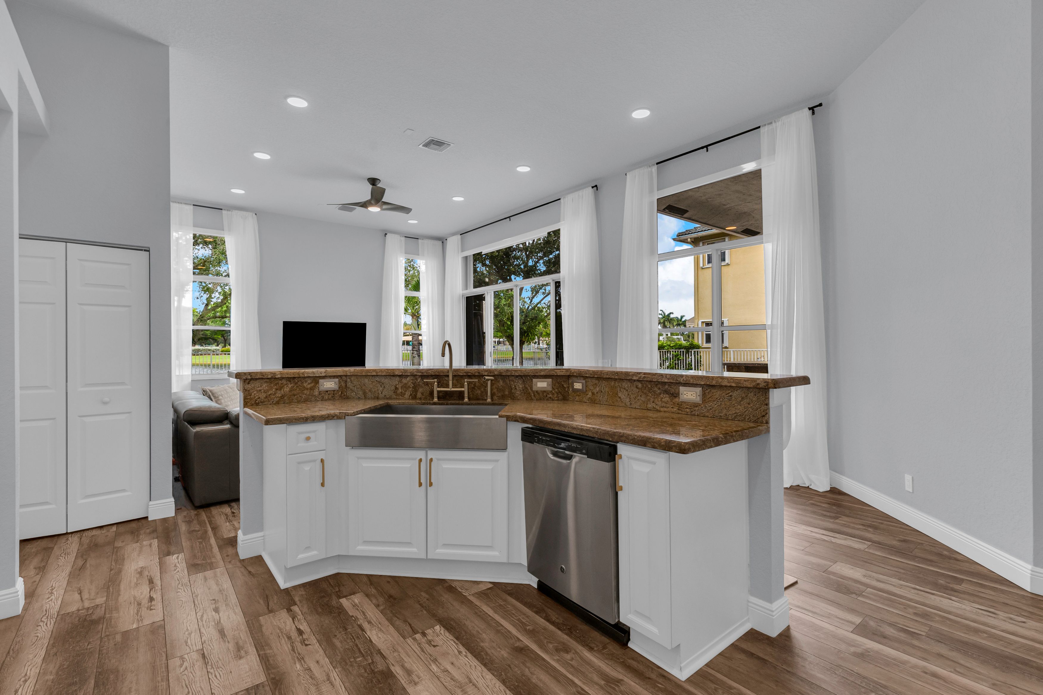 950 Marina Drive Weston FL 33327