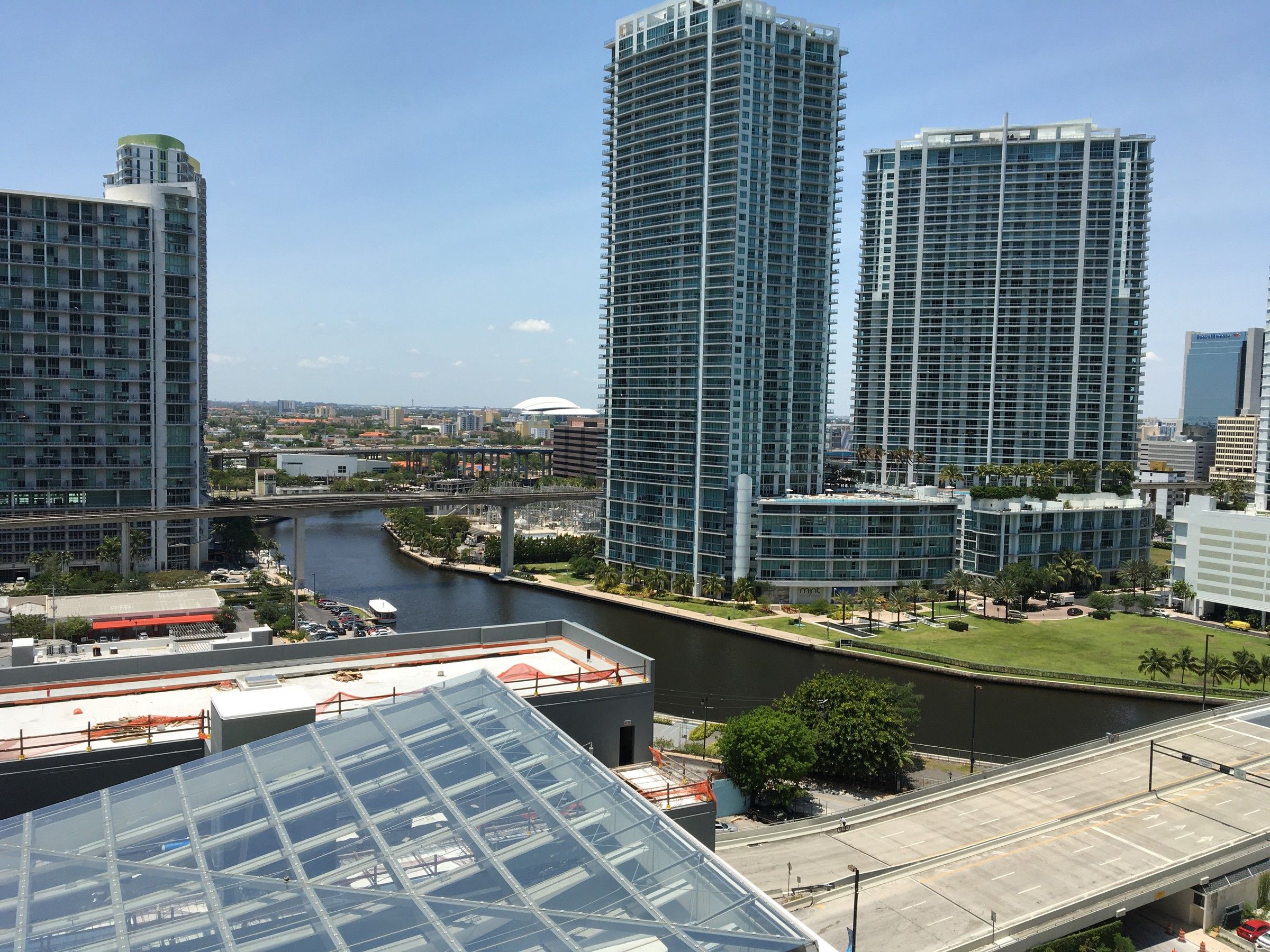 68 SE 6th Street Miami FL 33131