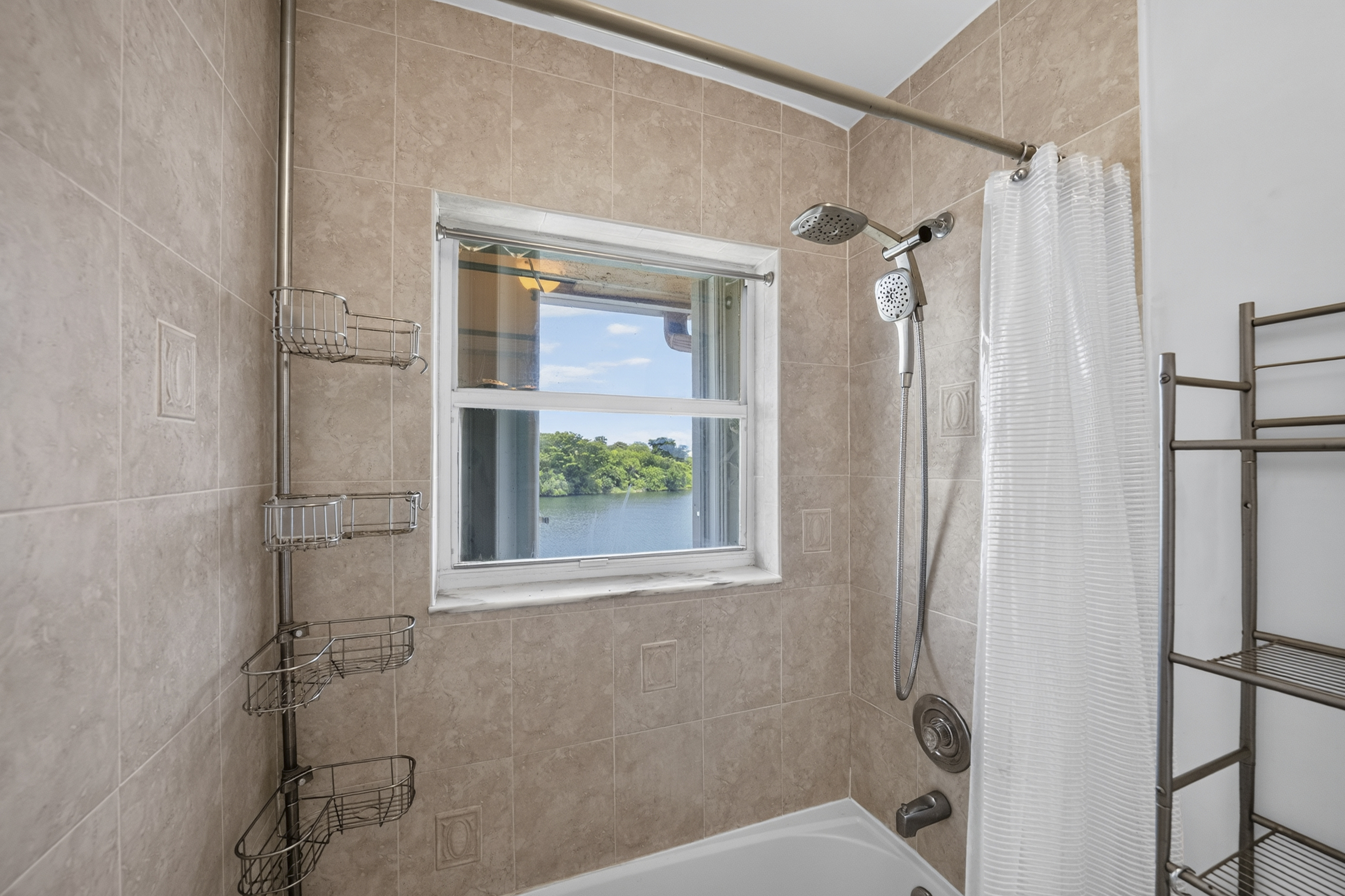 3291 NW 44th Street Oakland Park FL 33309